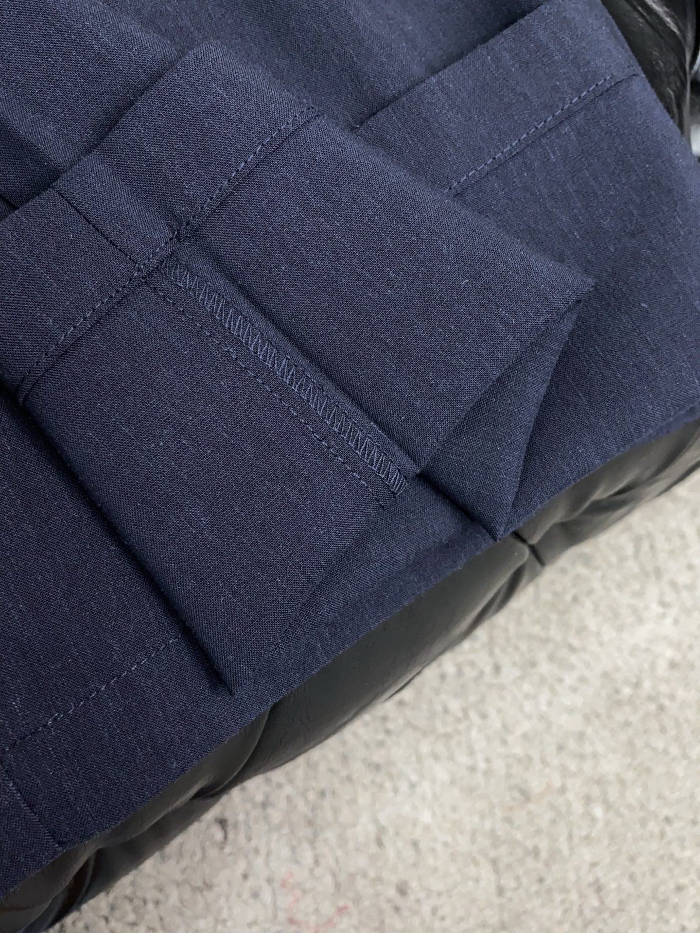 Loro piana 诺悠翩雅 高端定制、2026早春最新款麻料休闲裤 柜台同步发售 定制亚麻面料 客供