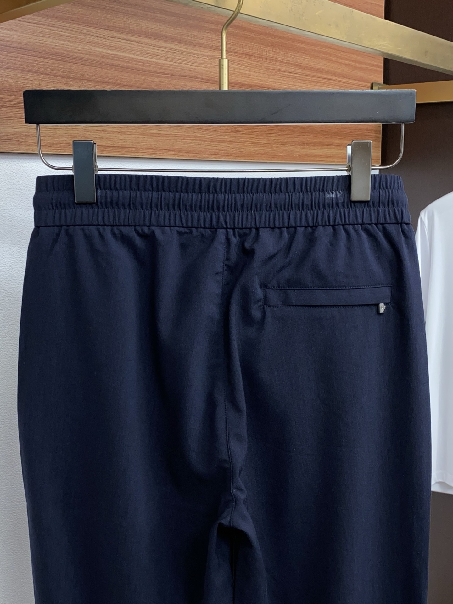Loro piana 诺悠翩雅 高端定制、2026早春最新款麻料休闲裤 柜台同步发售 定制亚麻面料 客供