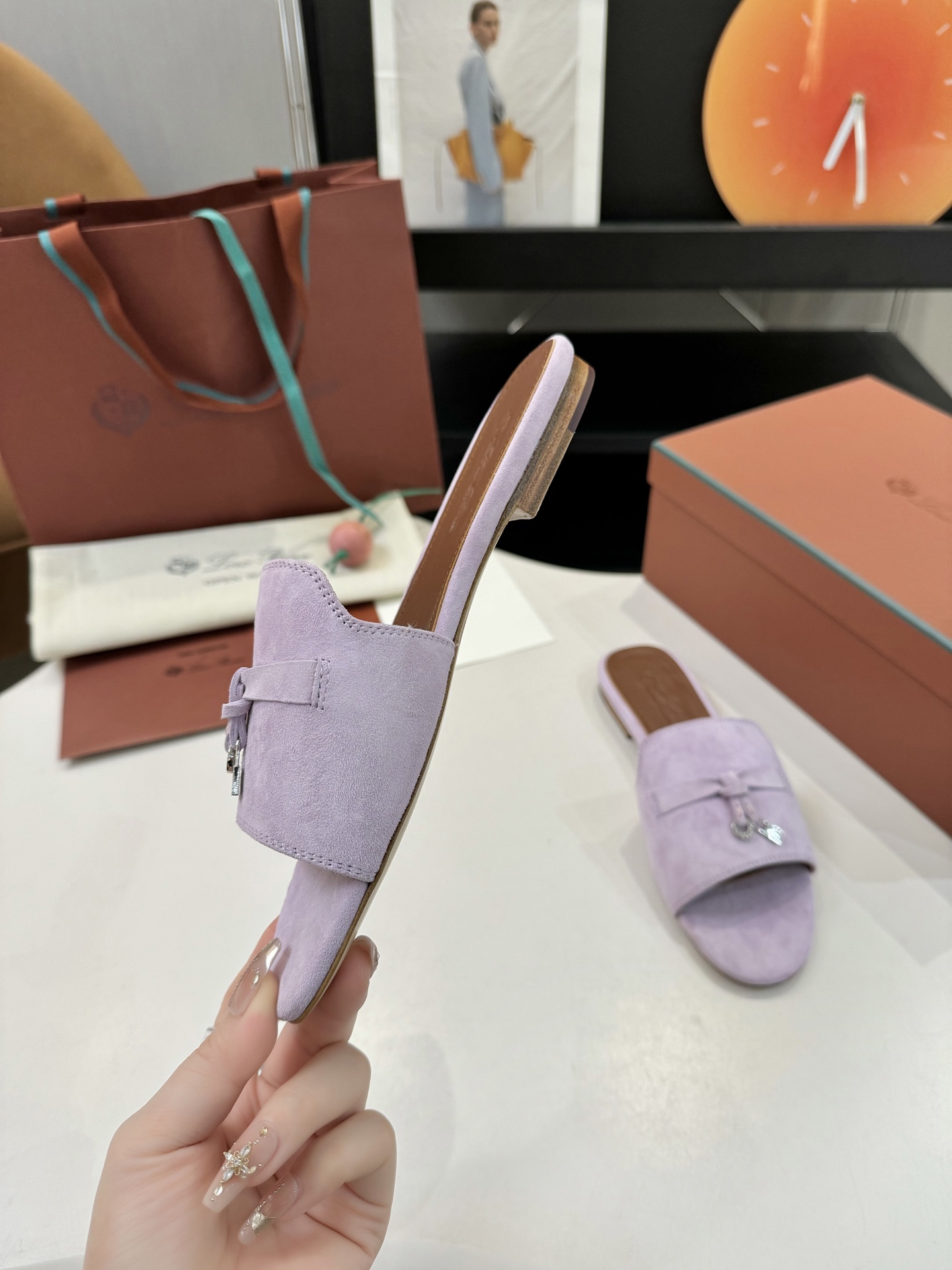 P576 Substitution Level: Flavoured Sheep Leather Sandals with Locket Belts - 图片 5