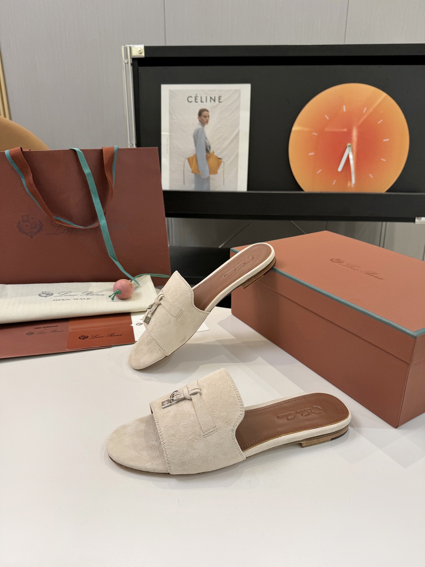 P576 Substitution Level Sheep Leather Sandals with Loro Piana My Charms – Product Details - 图片 5