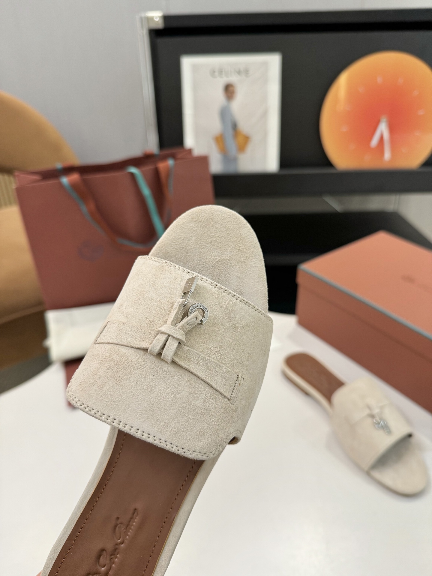 P576 Substitution Level Sheep Leather Sandals with Loro Piana My Charms – Product Details - 图片 7