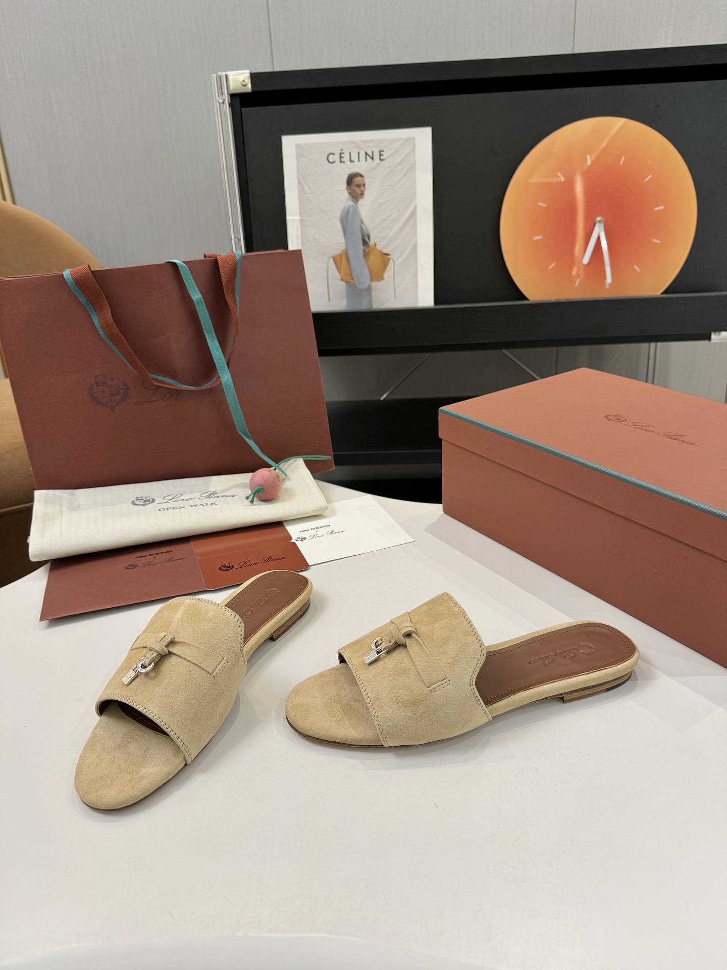 P576 Substitution: Flavoured Sheep Leather Sandals with Loro Piana My Charms. - 图片 2