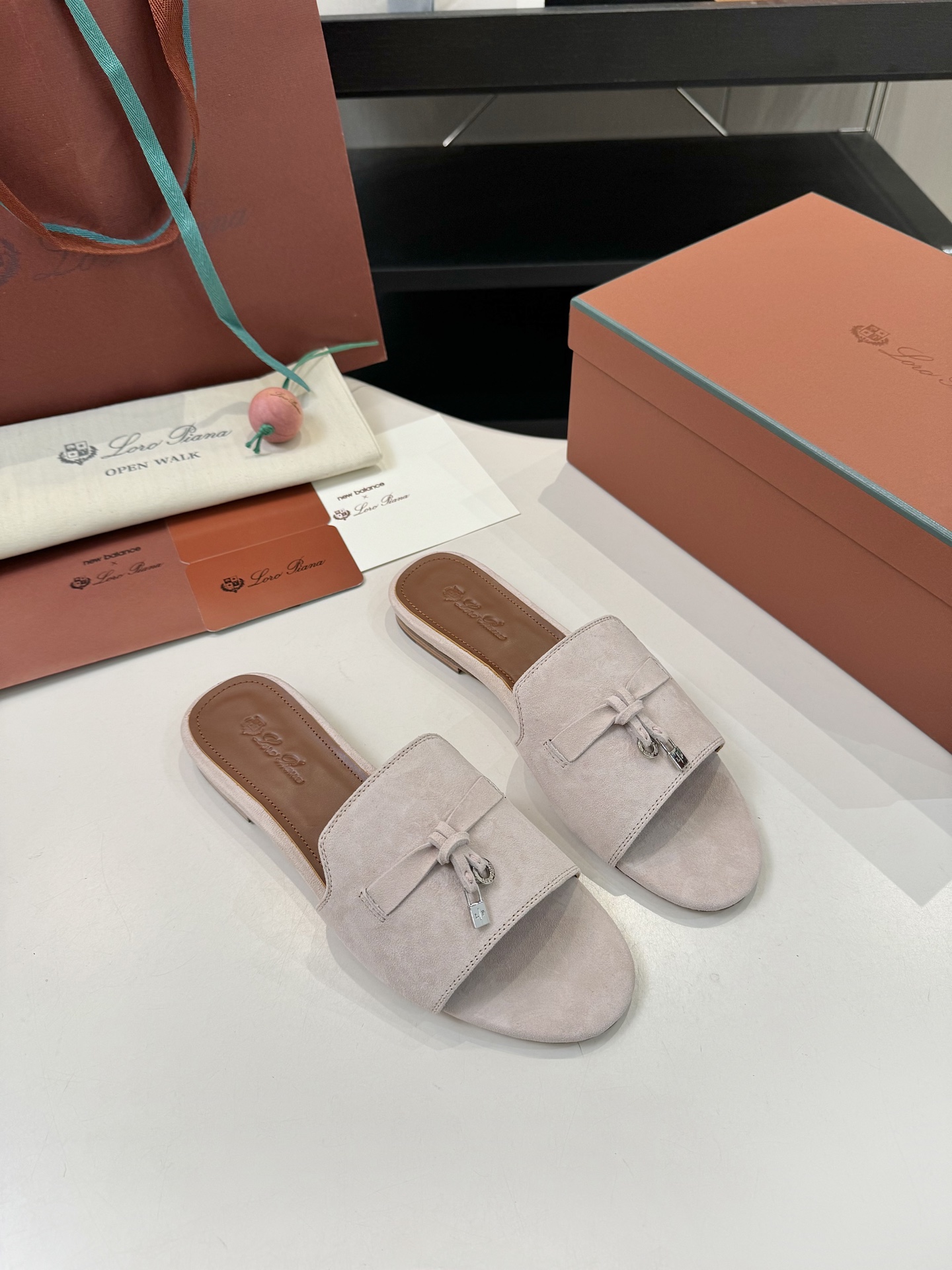 P576 Substitution Level Sheep Leather Sandals with Loro Piana Belts - 图片 3