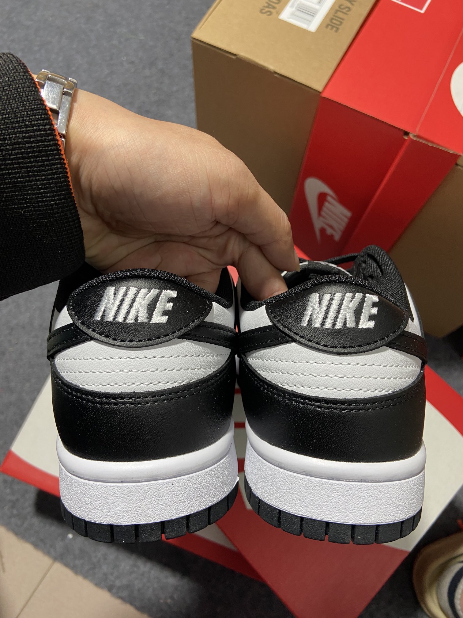 Dunk黑白熊猫尺码35.5-3940-47.5总裁R版出品-DunkLowRetro“Black”黑白