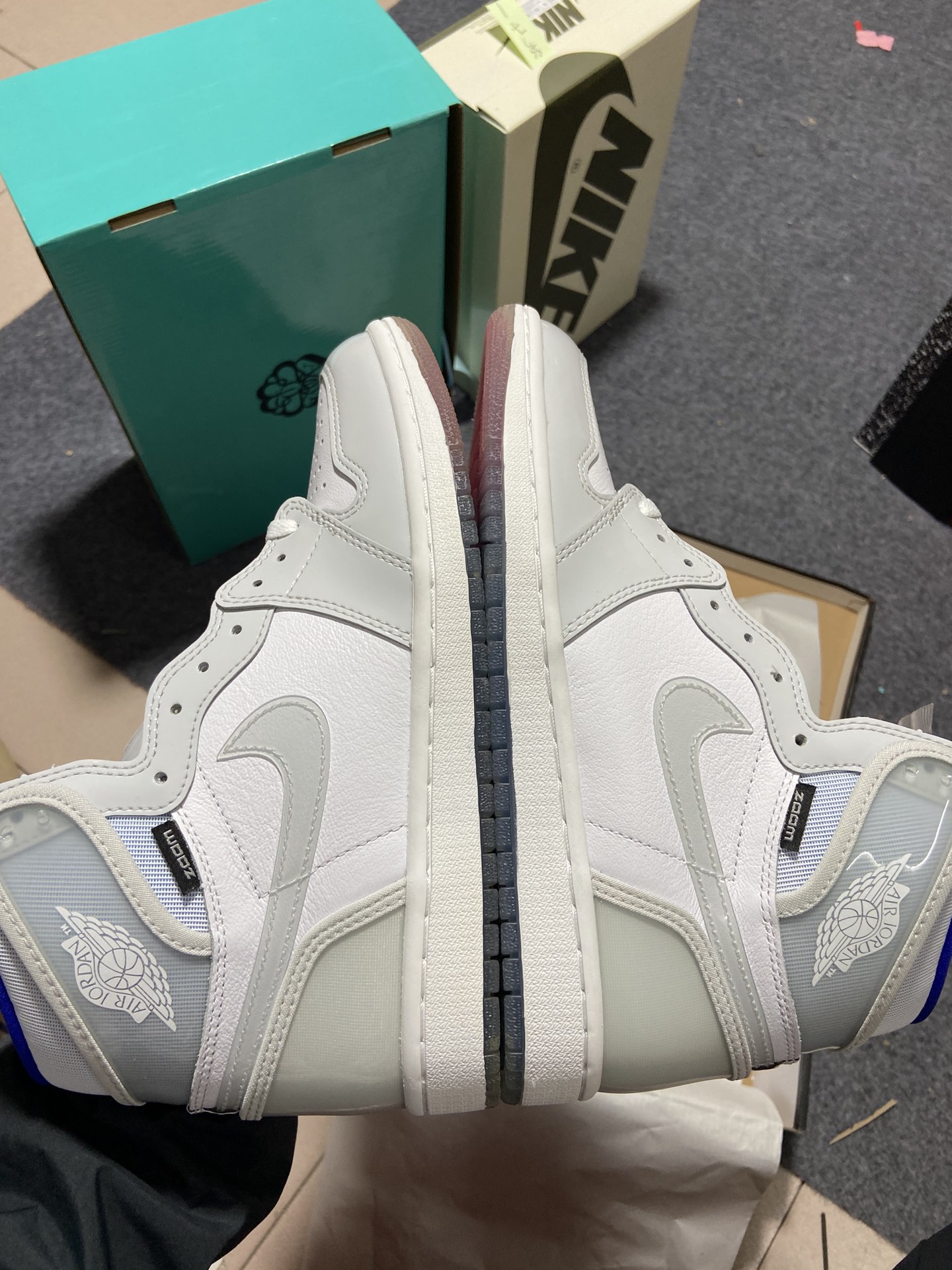 福利特价AirJordan1ZoomR2TAJ1白灰白蓝漆皮渐变底DIORCK6637-104aj1小迪