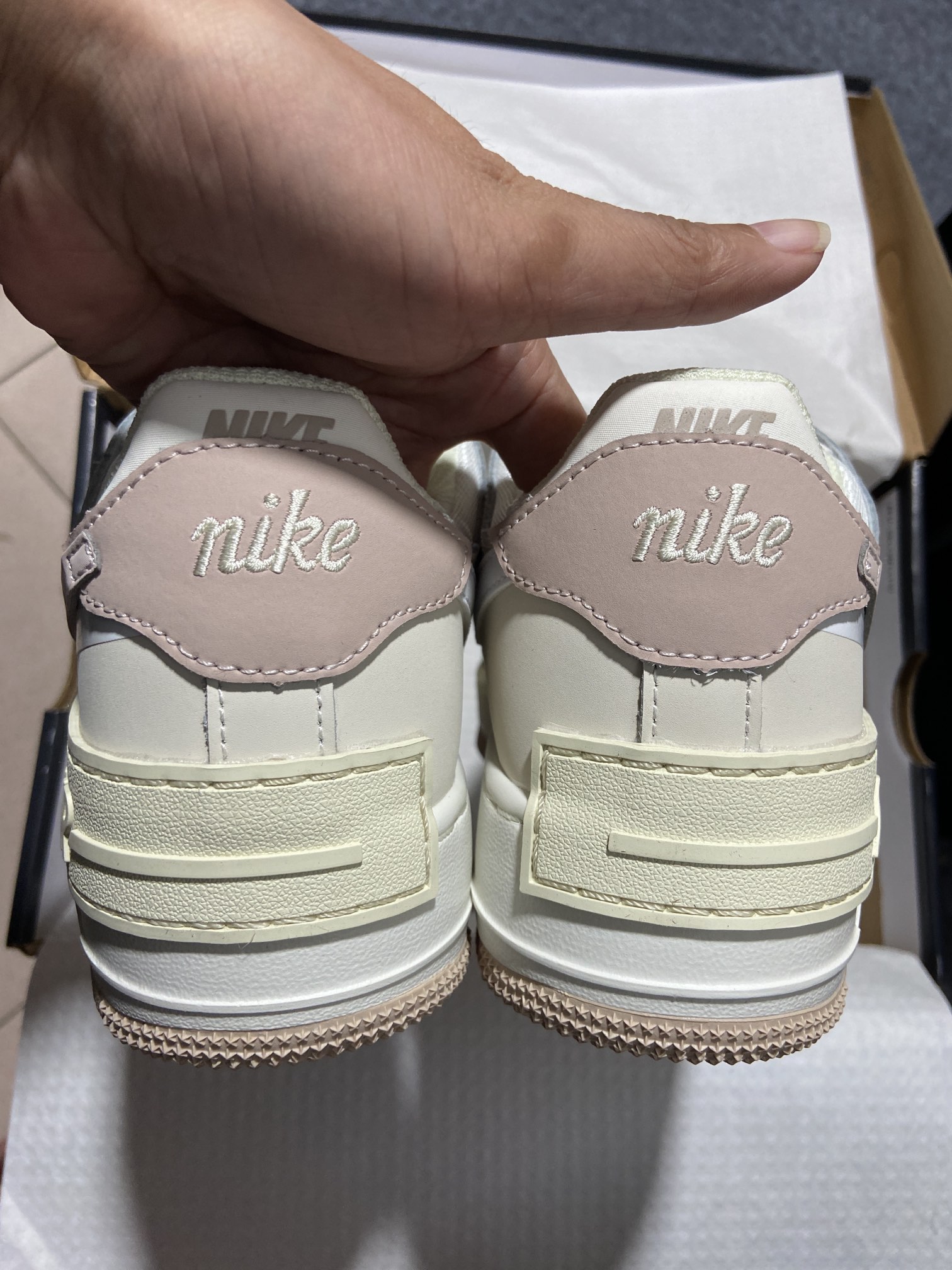 AF1马卡龙鞋码36-44总裁福利版出品-AirForce1Shadow解构女款马卡龙白色FN3444-