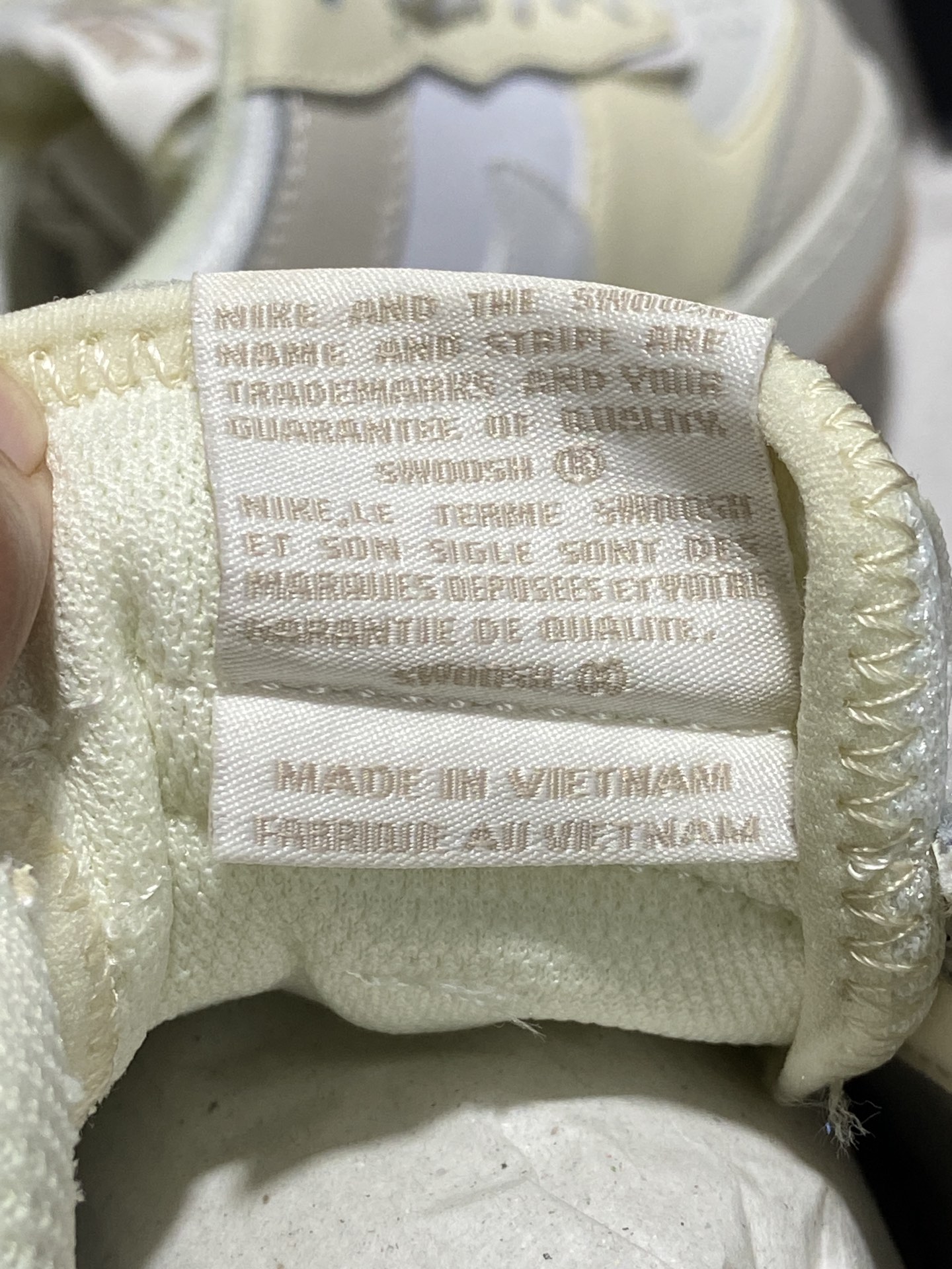 AF1马卡龙鞋码36-44总裁福利版出品-AirForce1Shadow解构女款马卡龙白色FN3444-