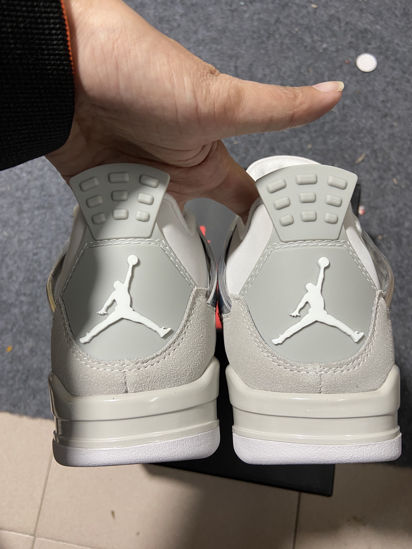 AJ4银扣尺码:36-47总裁R版出品-纯原AirJordan4WMNSFrozenMoments银扣灰