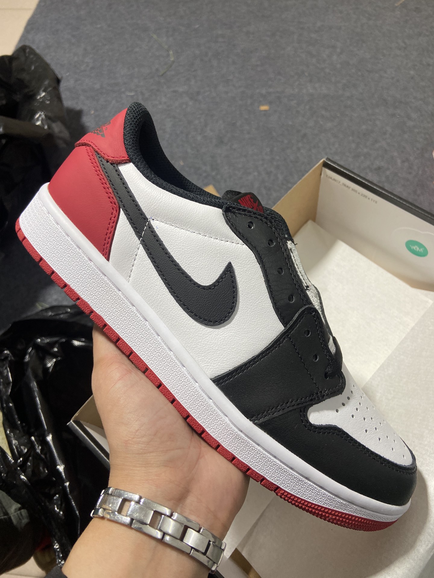 AJ1Low黑脚趾尺码40.5-47.5总裁R版出品-AirJordan1LowOG“BlackToe”