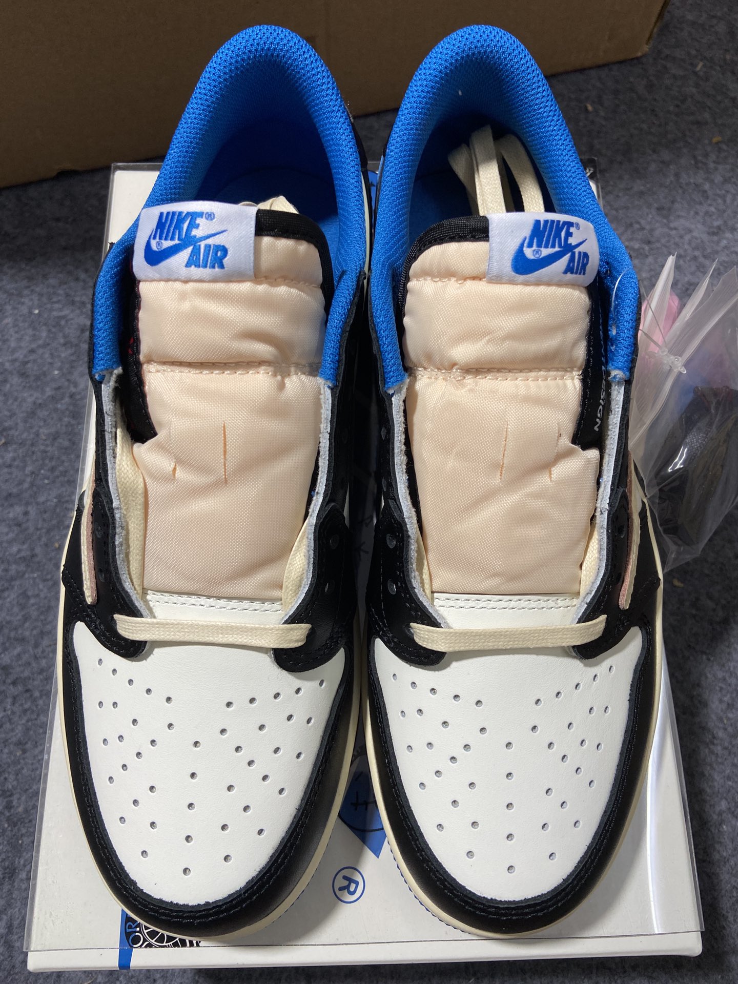 AJLow白蓝倒钩尺码36-47.5总裁R出品-AirJordan1TravisScottxMilita