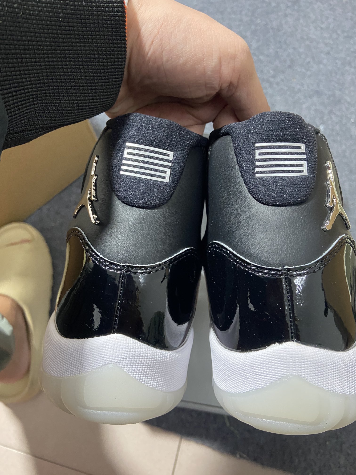 AJ11黑银尺码40-47.5总裁R出品-AirJordan11AJ11纯原真碳黑银CT8012-011