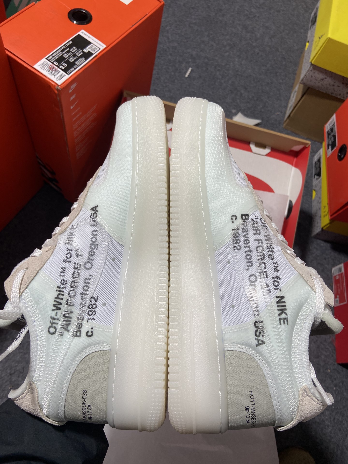 ow联名空军白色尺码40-46总裁R出品-OFF-WHITExAirForce1AF1OW联名白色AO4