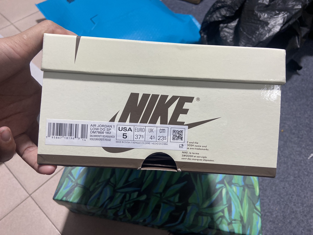 AJ1LowGS白棕倒钩鞋码36-47.5总裁R版出品-TravisScottxAirJordan1Re