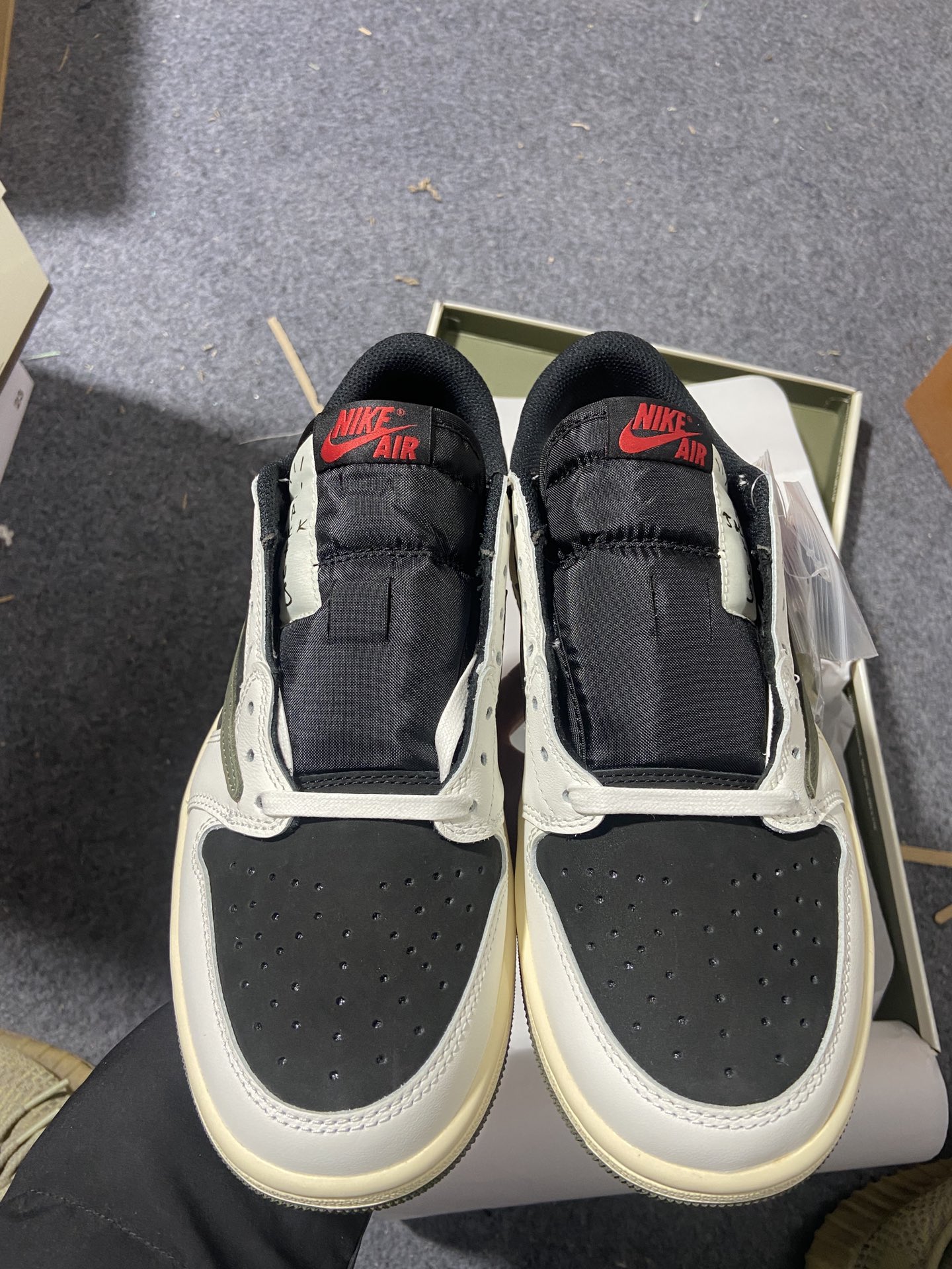 AJLow橄榄绿尺码36-47.5总裁R版出品-TravisScottxAirJordan1LowOGW