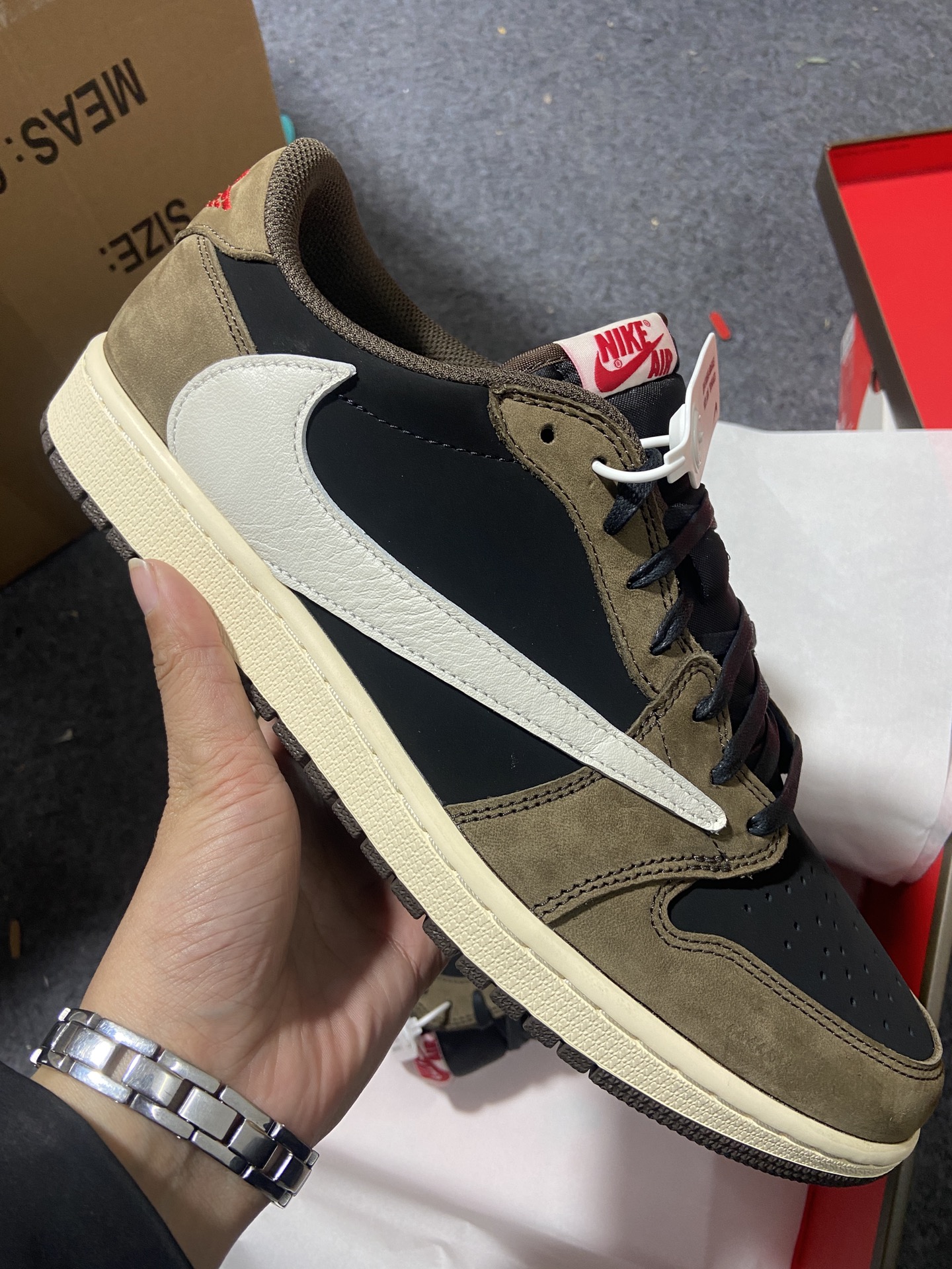 AJLow鬼脸倒钩尺码40-47.5总裁R版出品-TravisScottxAirJordan1Low鬼脸