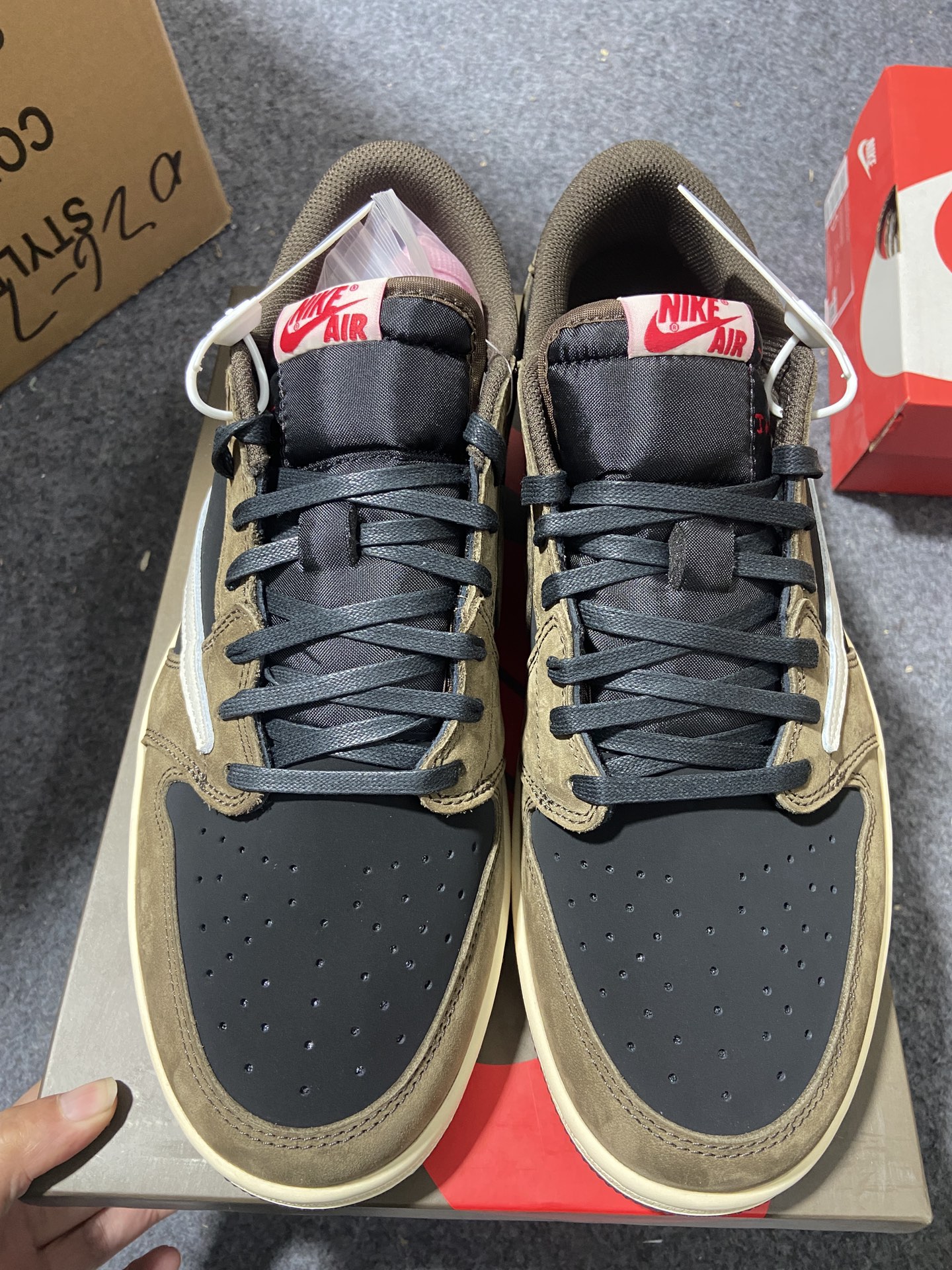 AJLow鬼脸倒钩尺码40-47.5总裁R版出品-TravisScottxAirJordan1Low鬼脸