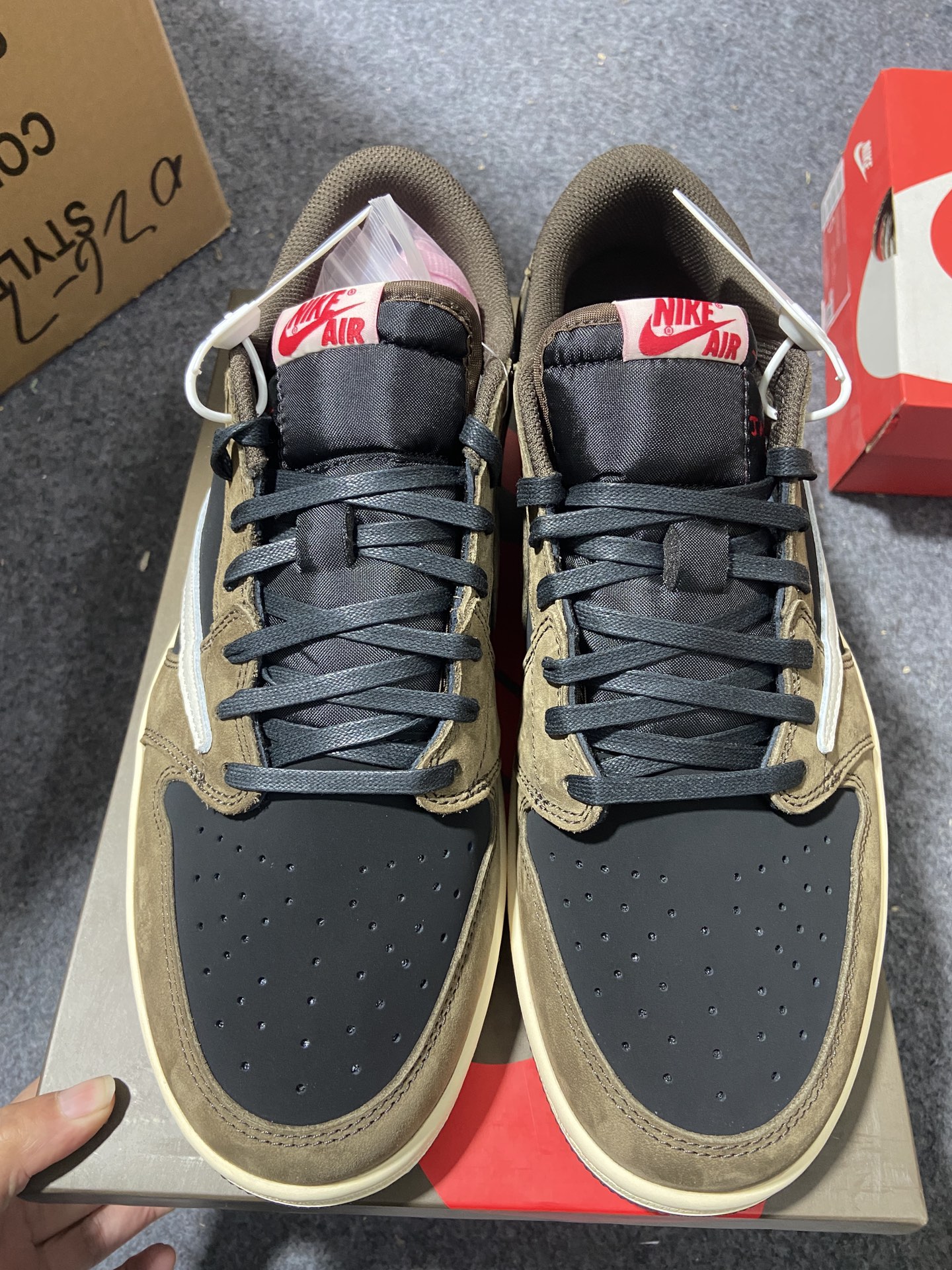 AJLow鬼脸倒钩尺码40-47.5总裁R版出品-TravisScottxAirJordan1Low鬼脸