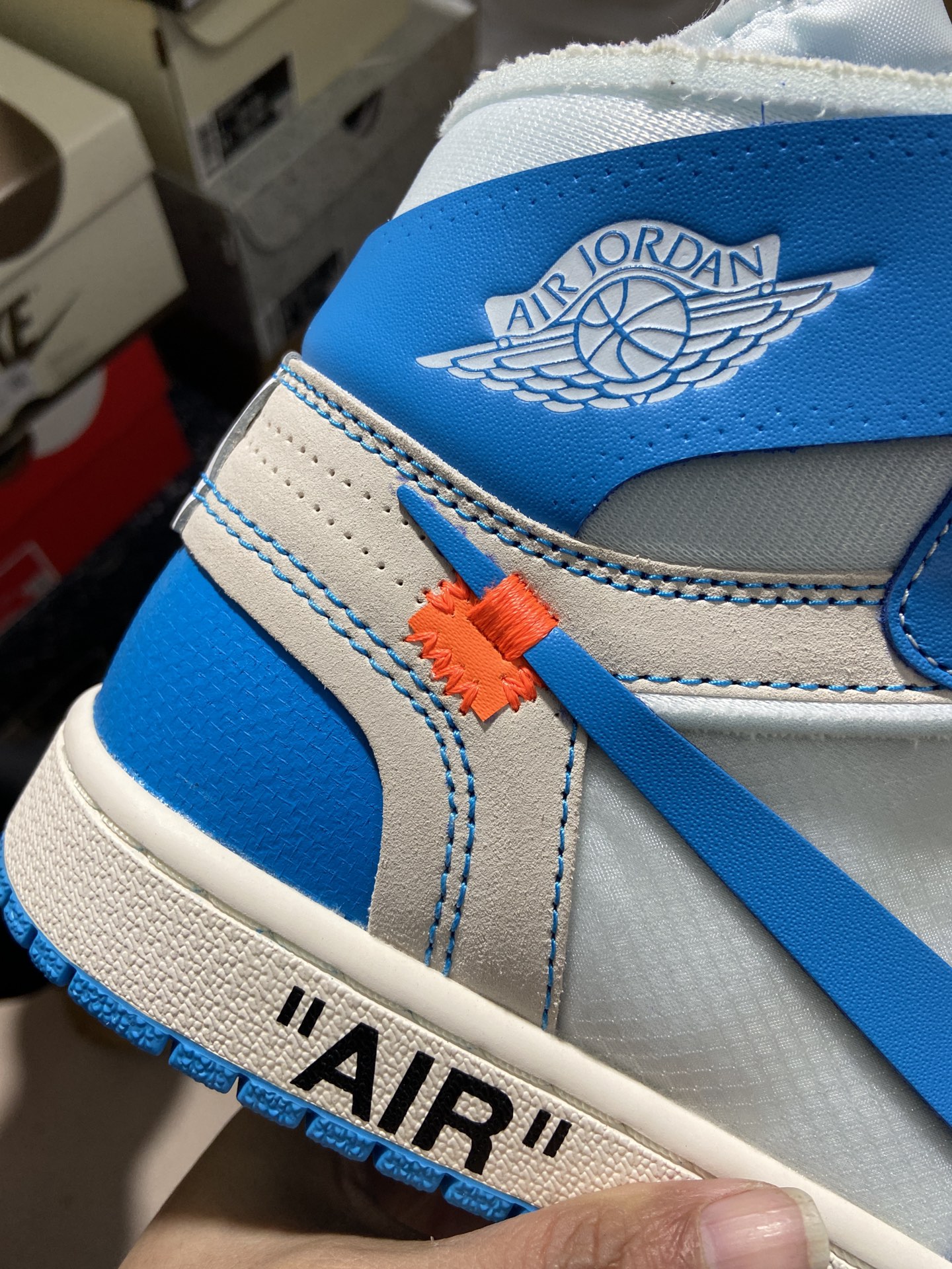 AJ1OW北卡蓝尺码36-47.5总裁R出品-AirJordan1offwhiteAJ1OW北卡蓝UNC