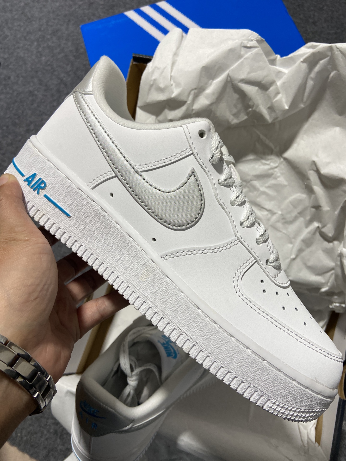 AF1白蓝银low尺码39-47纯原版出品-AirForce107白蓝色低帮休闲板鞋DR0142-100