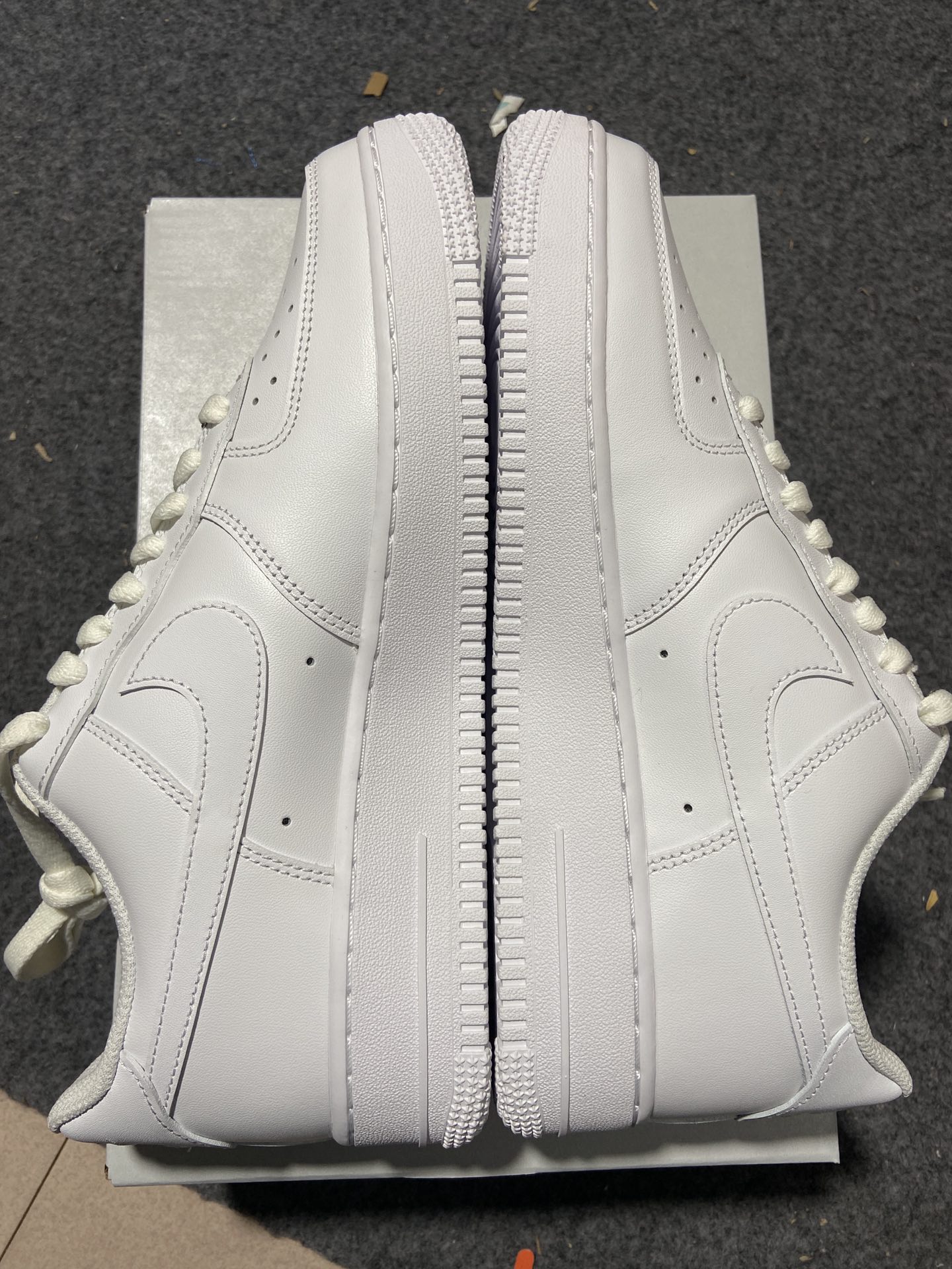 AF1纯白空军尺码35.5-47.5总裁R出品-AiRForce1纯白空军低帮男码货号CW2288-11