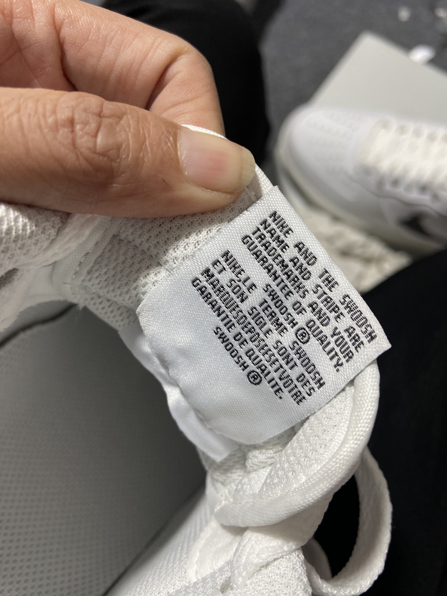 AF1白黑橙low尺码39-43总裁R出品-AirForce1Low“GlitchSwoosh”空军一号