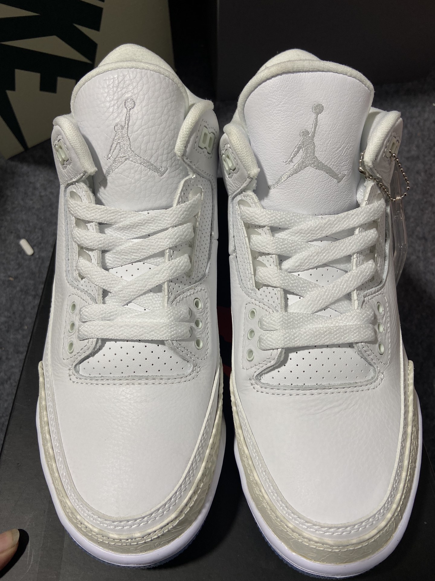 aj3白猫尺码40.5-47.5纯原版️AirJordan3RetroAJ3纯白爆裂纹白猫136064-