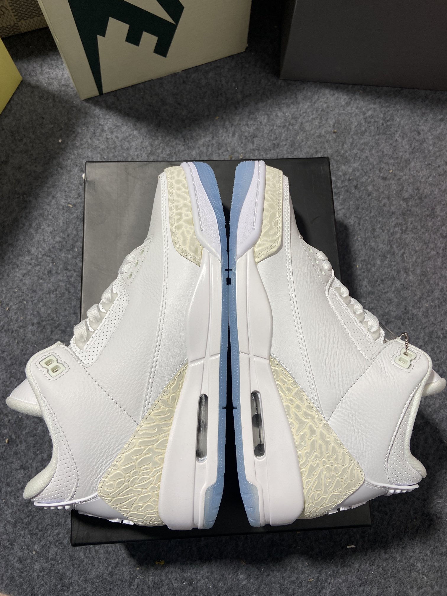 aj3白猫尺码40.5-47.5纯原版️AirJordan3RetroAJ3纯白爆裂纹白猫136064-