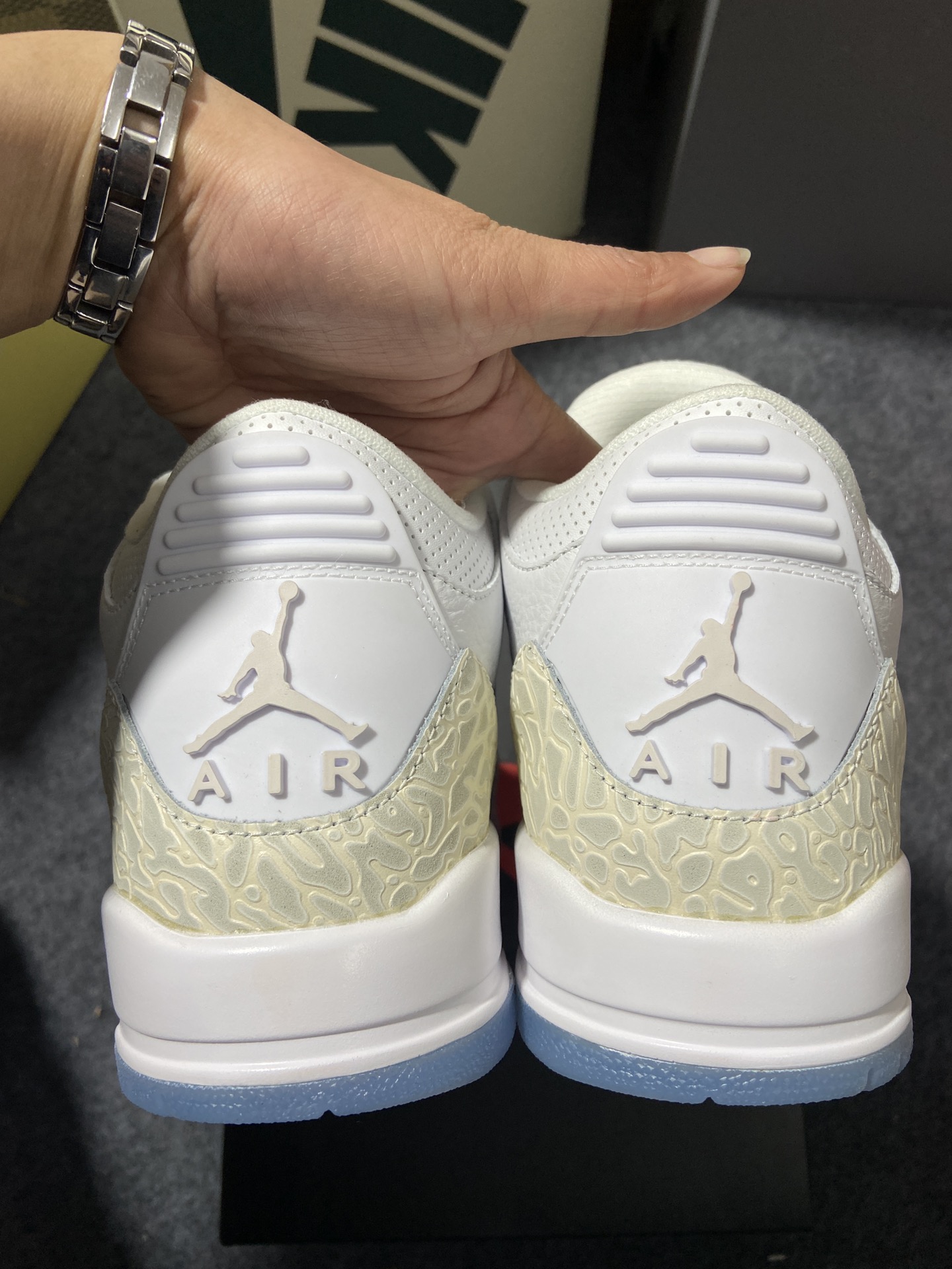 aj3白猫尺码40.5-47.5纯原版️AirJordan3RetroAJ3纯白爆裂纹白猫136064-