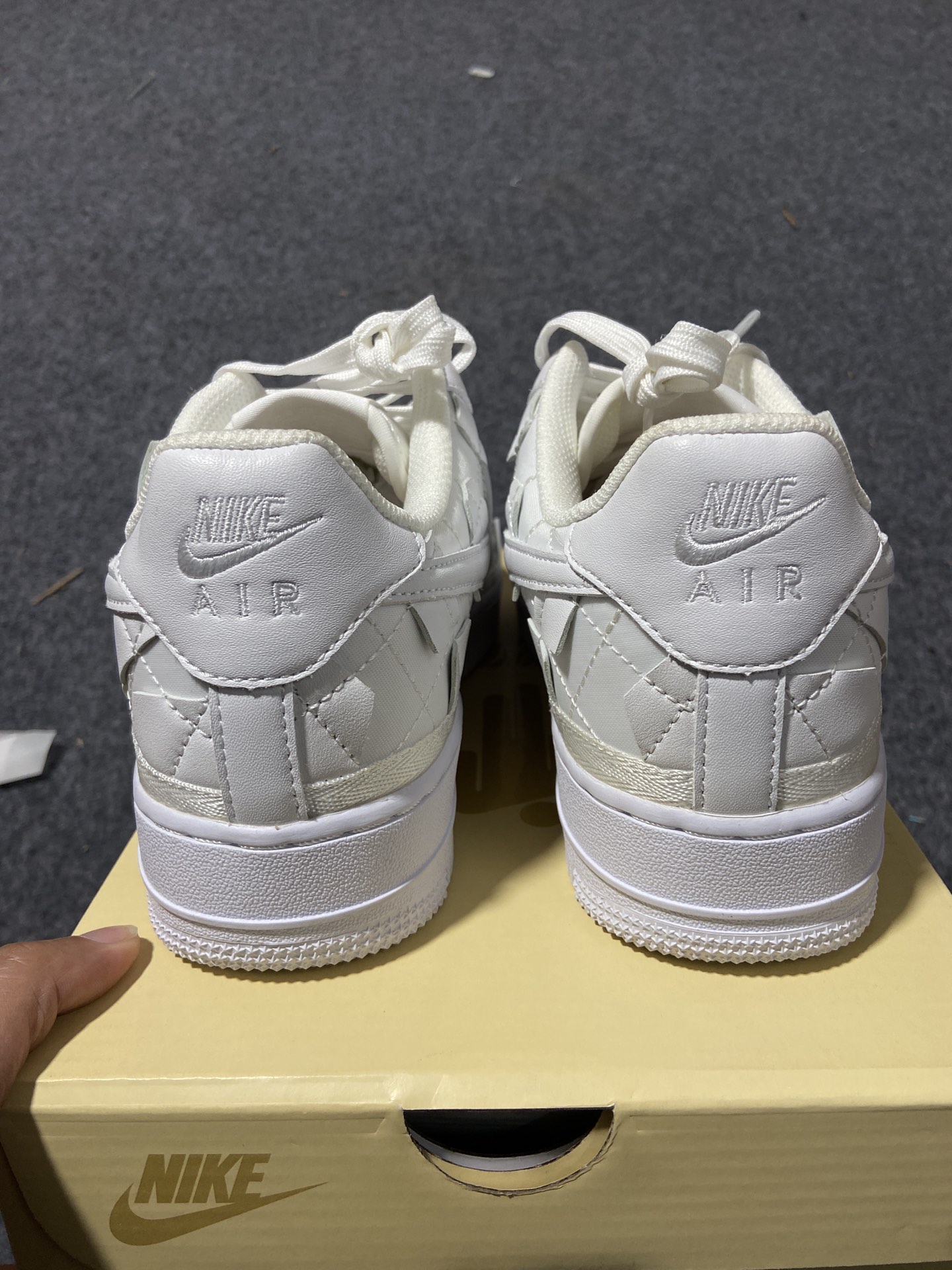 AF1碧梨白色尺码40-46纯原-BillieEilishxNKAF1Low“TripleWhite”碧