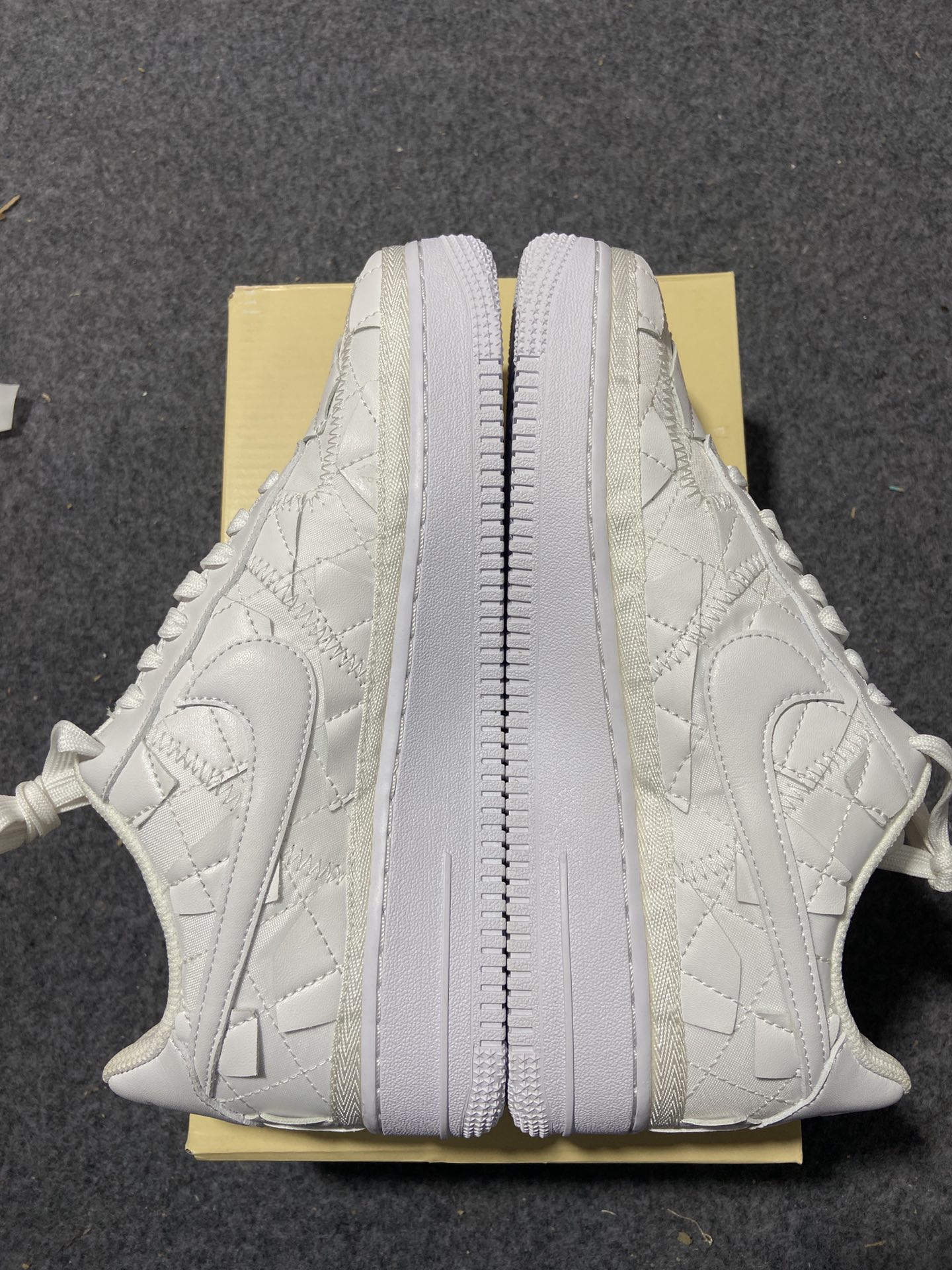 AF1碧梨白色尺码40-46纯原-BillieEilishxNKAF1Low“TripleWhite”碧