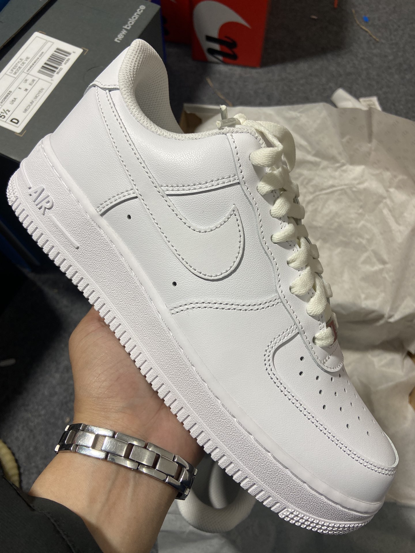 AF1纯白空军尺码35.5-47.5总裁R出品-AiRForce1纯白空军低帮男码货号CW2288-11