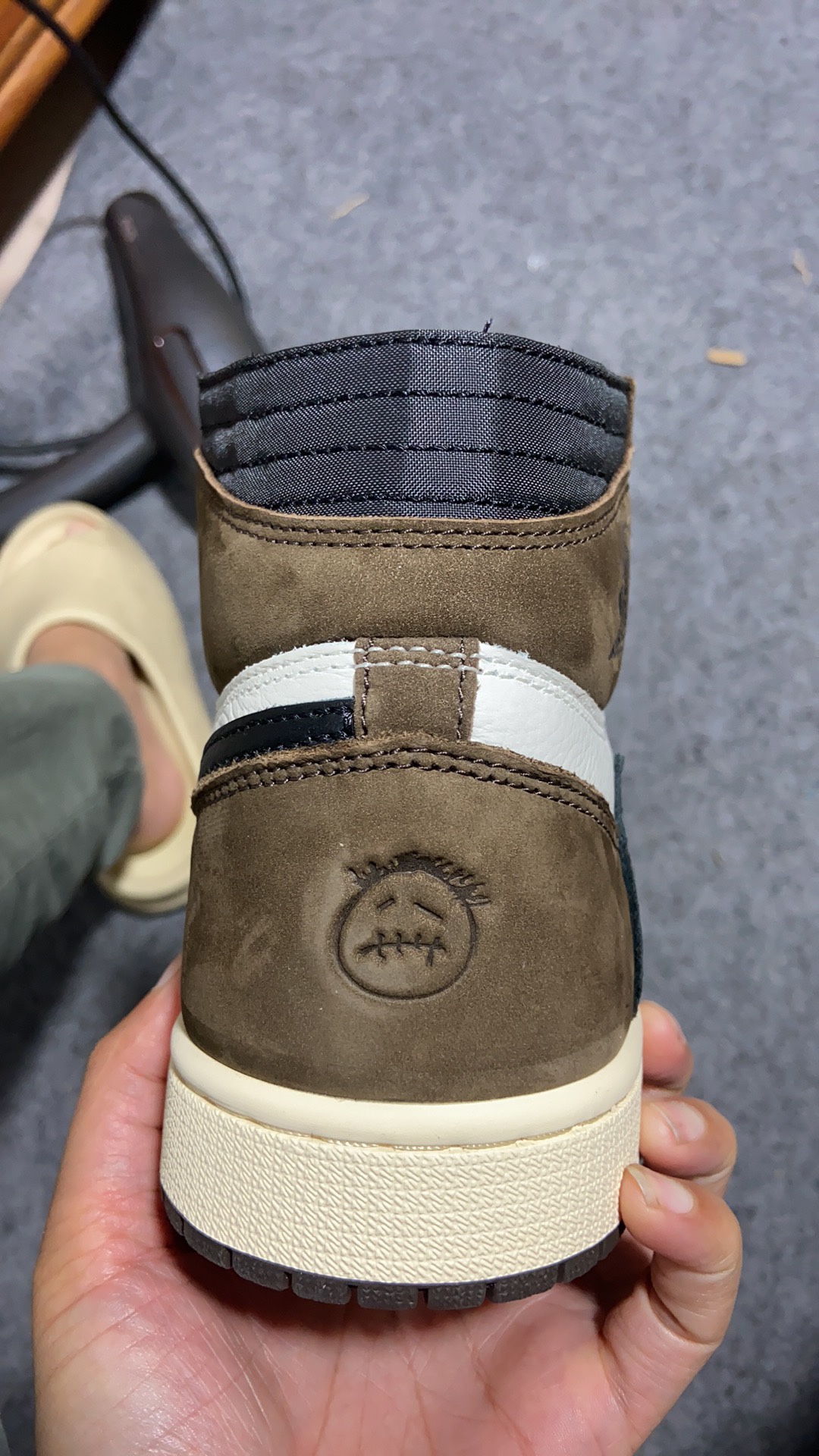 AJ1深棕倒钩高帮鞋码36-47.5总裁R版出品-AirJordan1TravisScottAJ1TS深