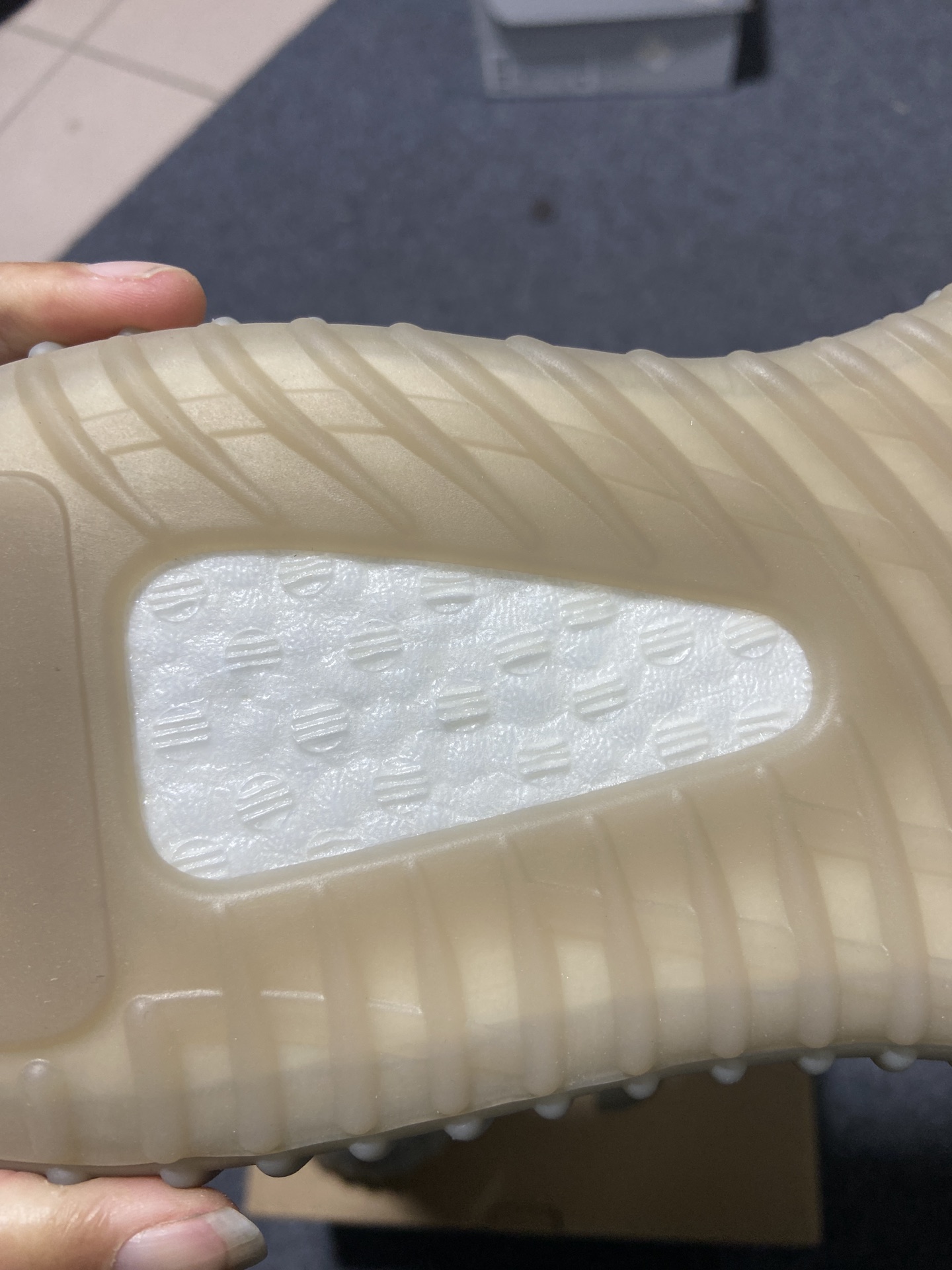 Yeezy350V2深米色尺码36-48偏小0.5总裁OG版出品-originalsYeezyBoost