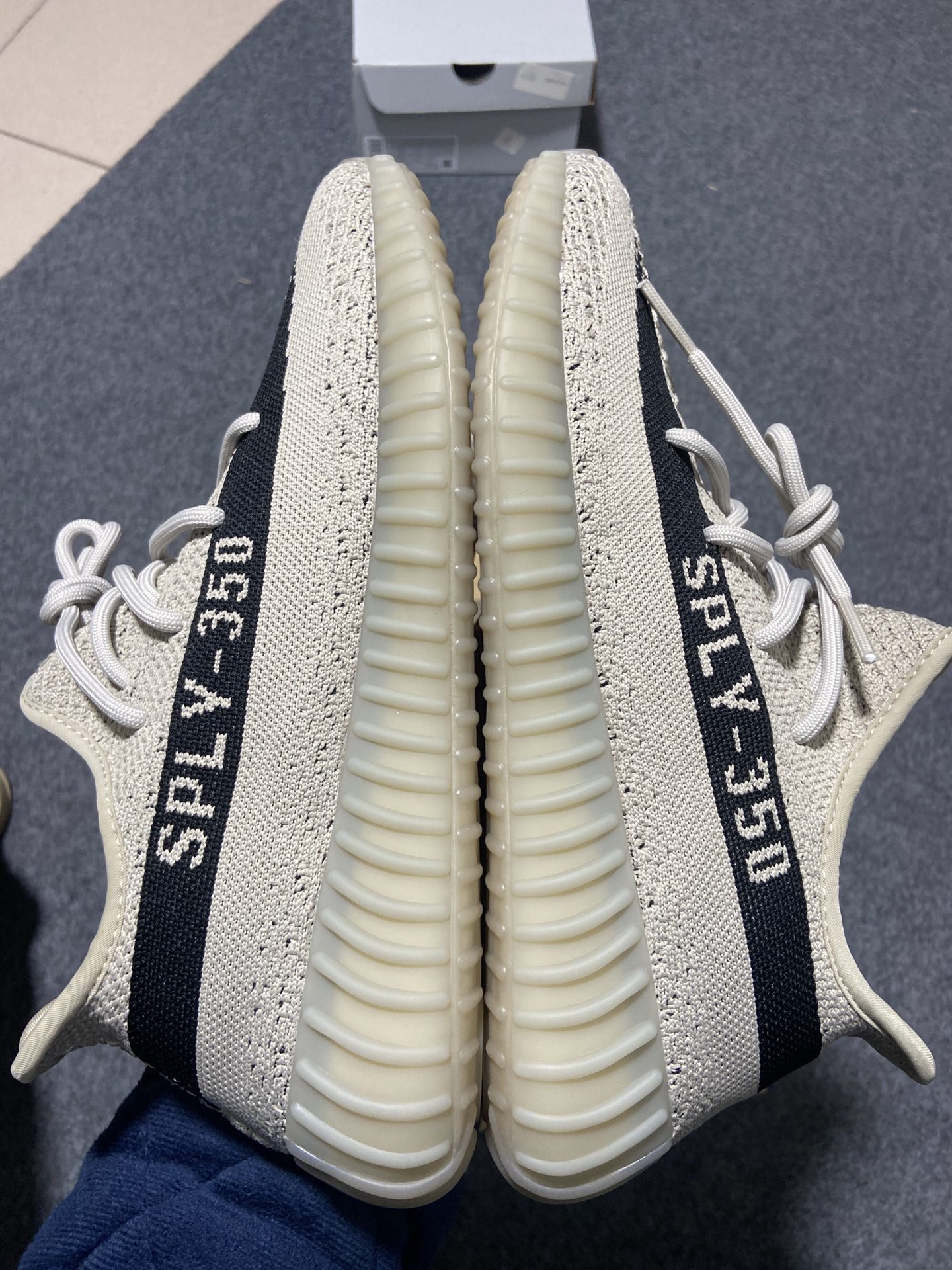 Yeezy350V2深米色尺码36-48偏小0.5总裁OG版出品-originalsYeezyBoost