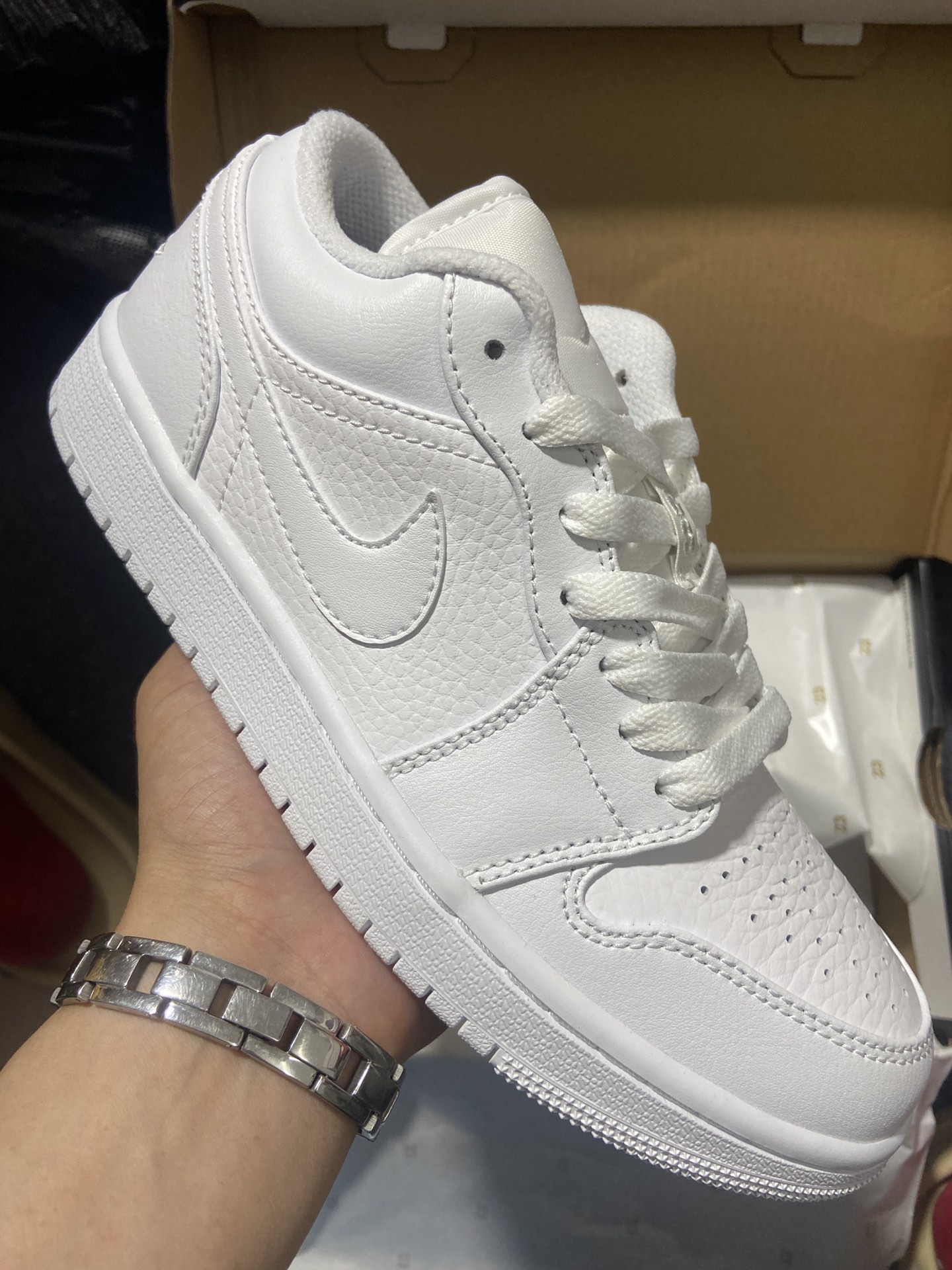 aj1纯白低帮尺码35.5-46AirJordan1AJ1纯白耐克低帮男女小白鞋553558-111YZ