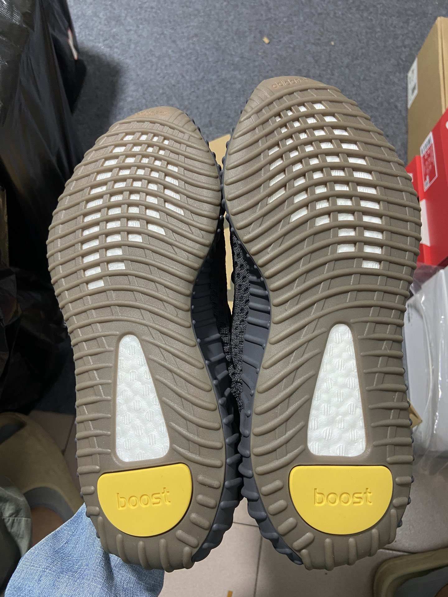 Yeezy350黑生胶鞋码36-48纯原出品-YeezyBoost350V2Cinder黑魂黑生胶FY2