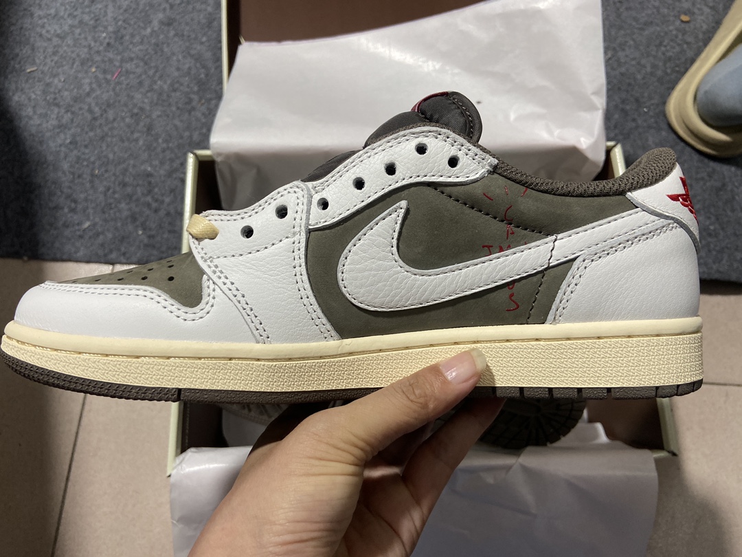 AJ1Low白棕倒钩鞋码36-47.5纯原版出品-TravisScottxAirJordan1Rever