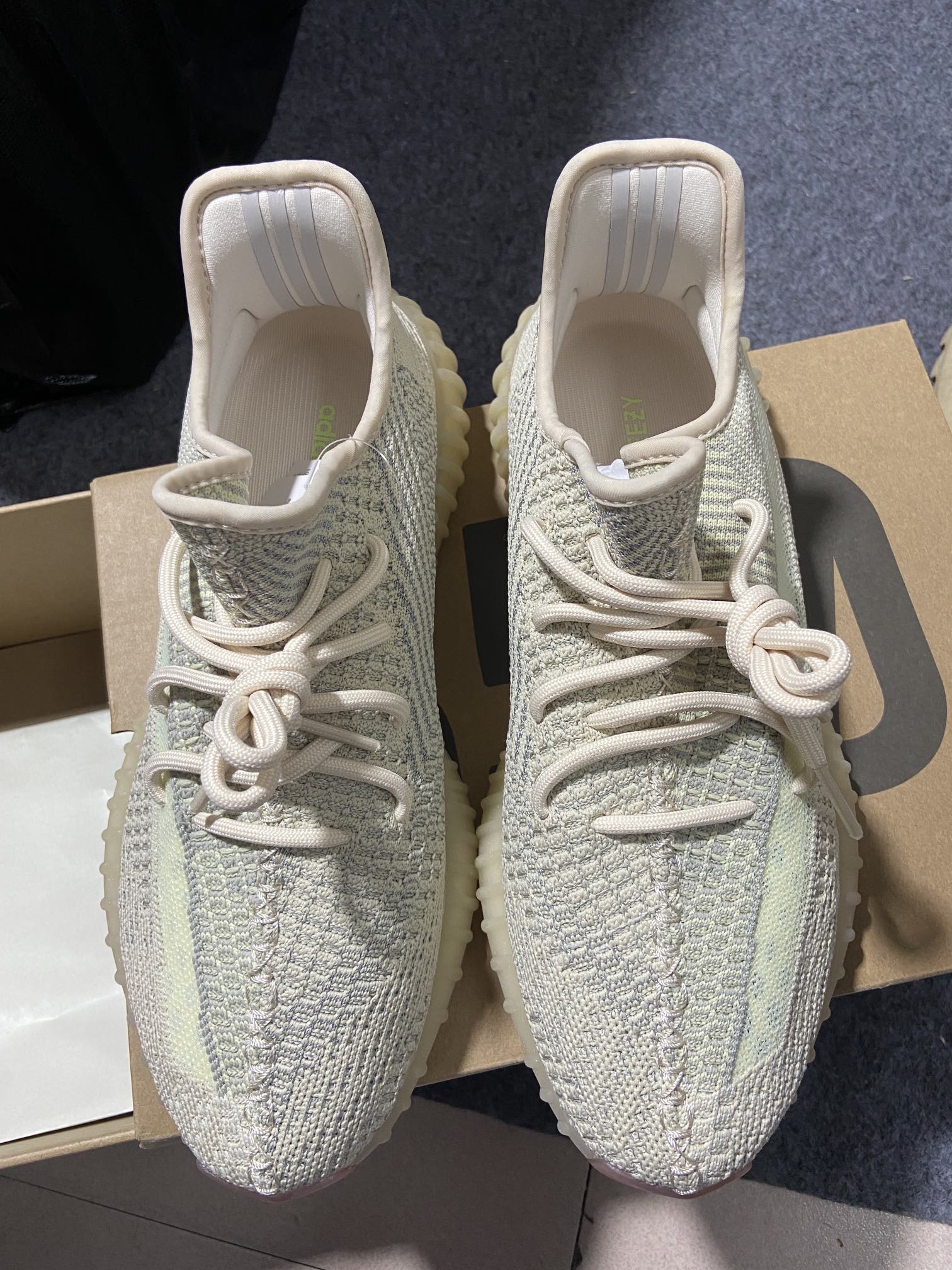 Yeezy天鹅满天星鞋码36-49C版出品-YeezyBoost350V2Citrin天鹅满天星FW53