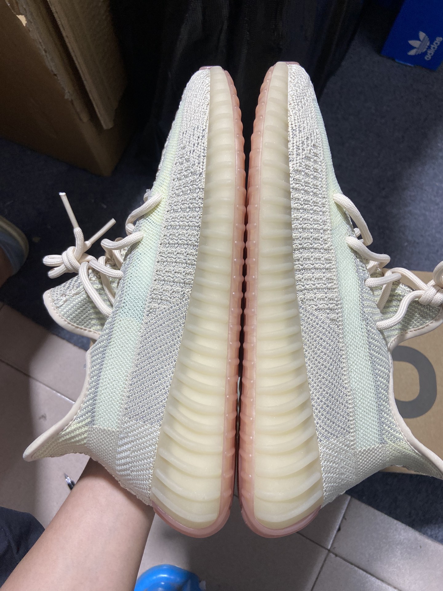 Yeezy天鹅满天星鞋码36-49C版出品-YeezyBoost350V2Citrin天鹅满天星FW53