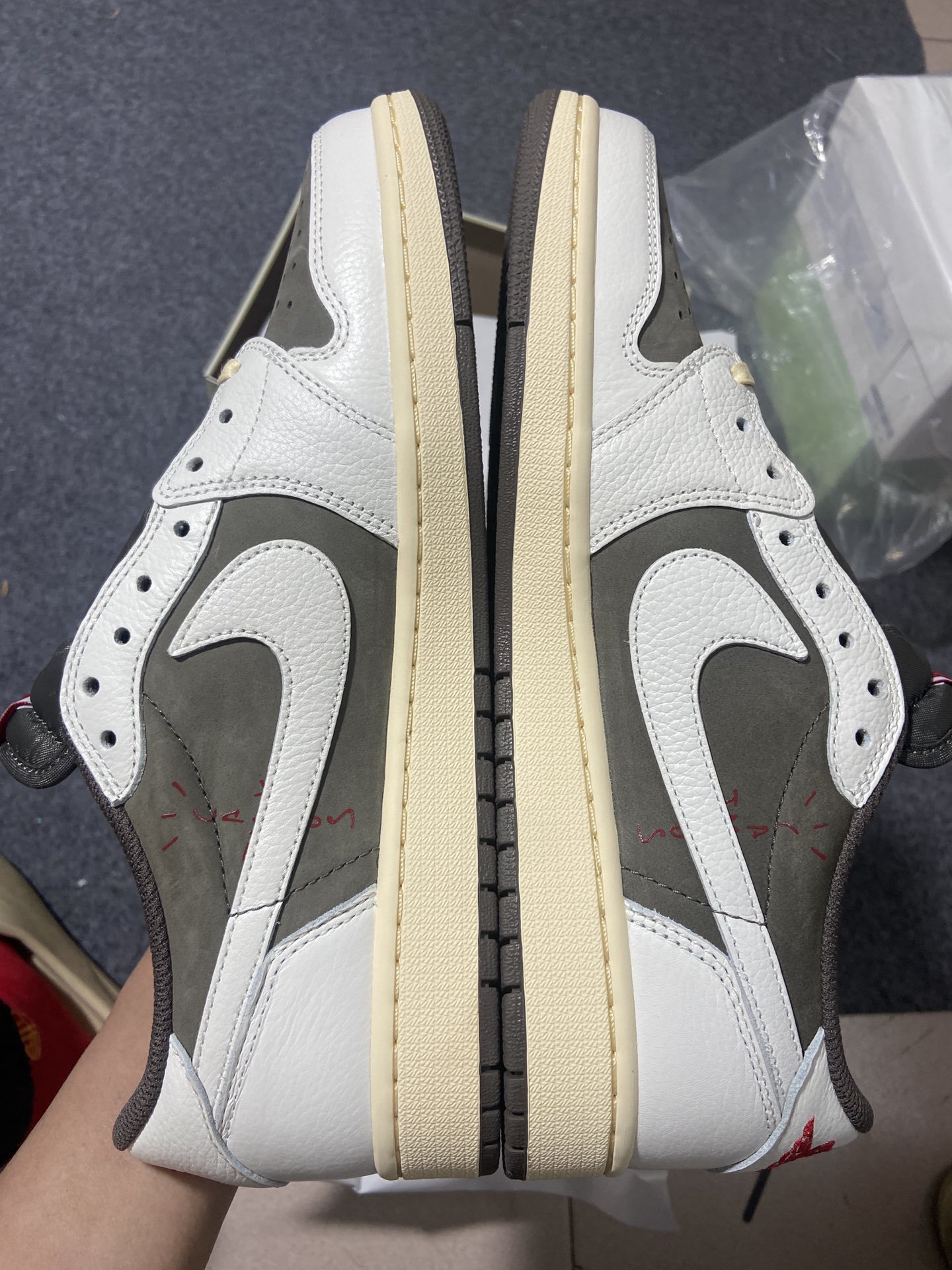 AJ1Low白棕倒钩鞋码36-47.5纯原版出品-TravisScottxAirJordan1Rever