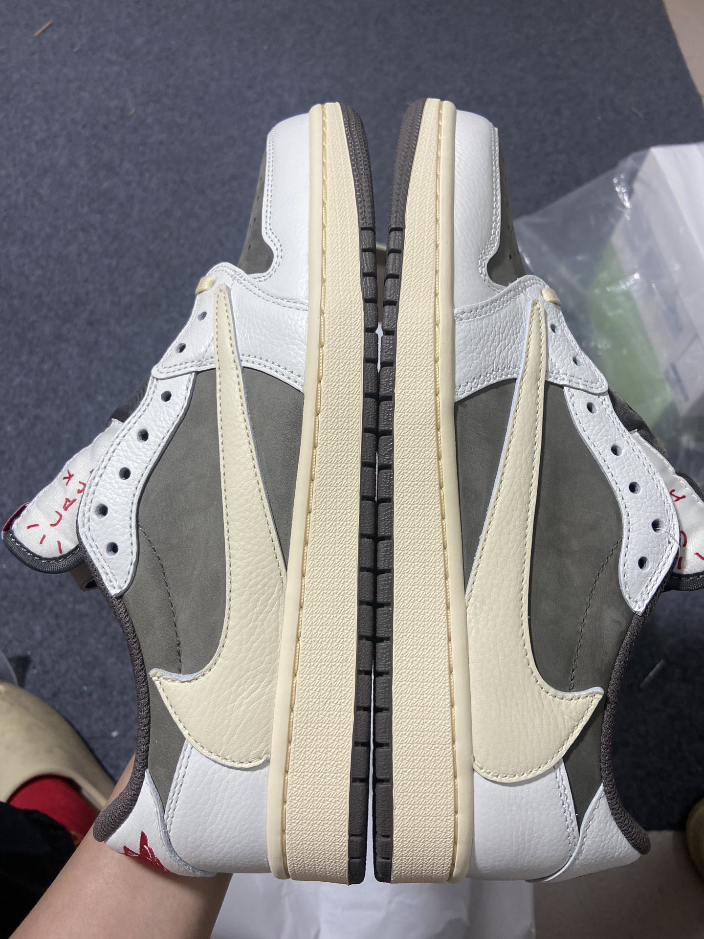 AJ1Low白棕倒钩鞋码36-47.5纯原版出品-TravisScottxAirJordan1Rever