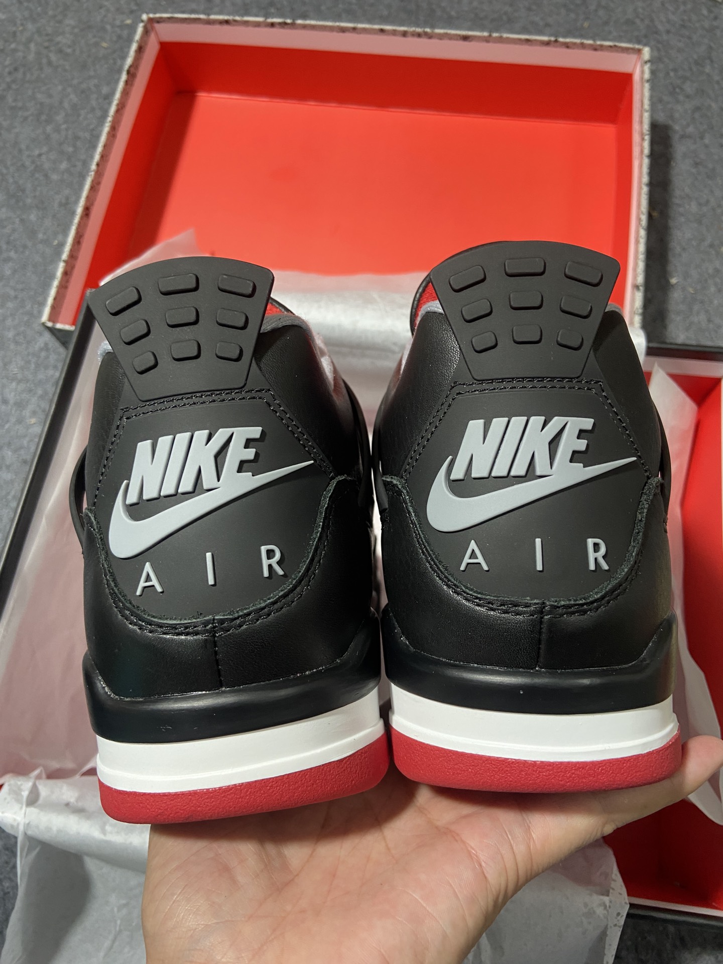 AJ4黑红尺码:40.5-47.5总裁R版出品-AirJordan4“BredReimagined”黑红