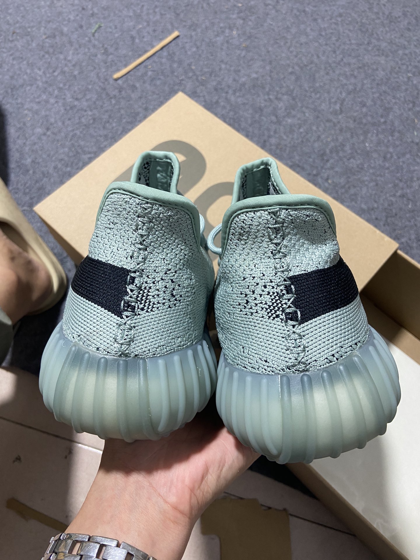 Yeezy翠玉灰尺码:36-48纯原版出品-Yeezy350V2JadeAsh翠玉灰HQ2060