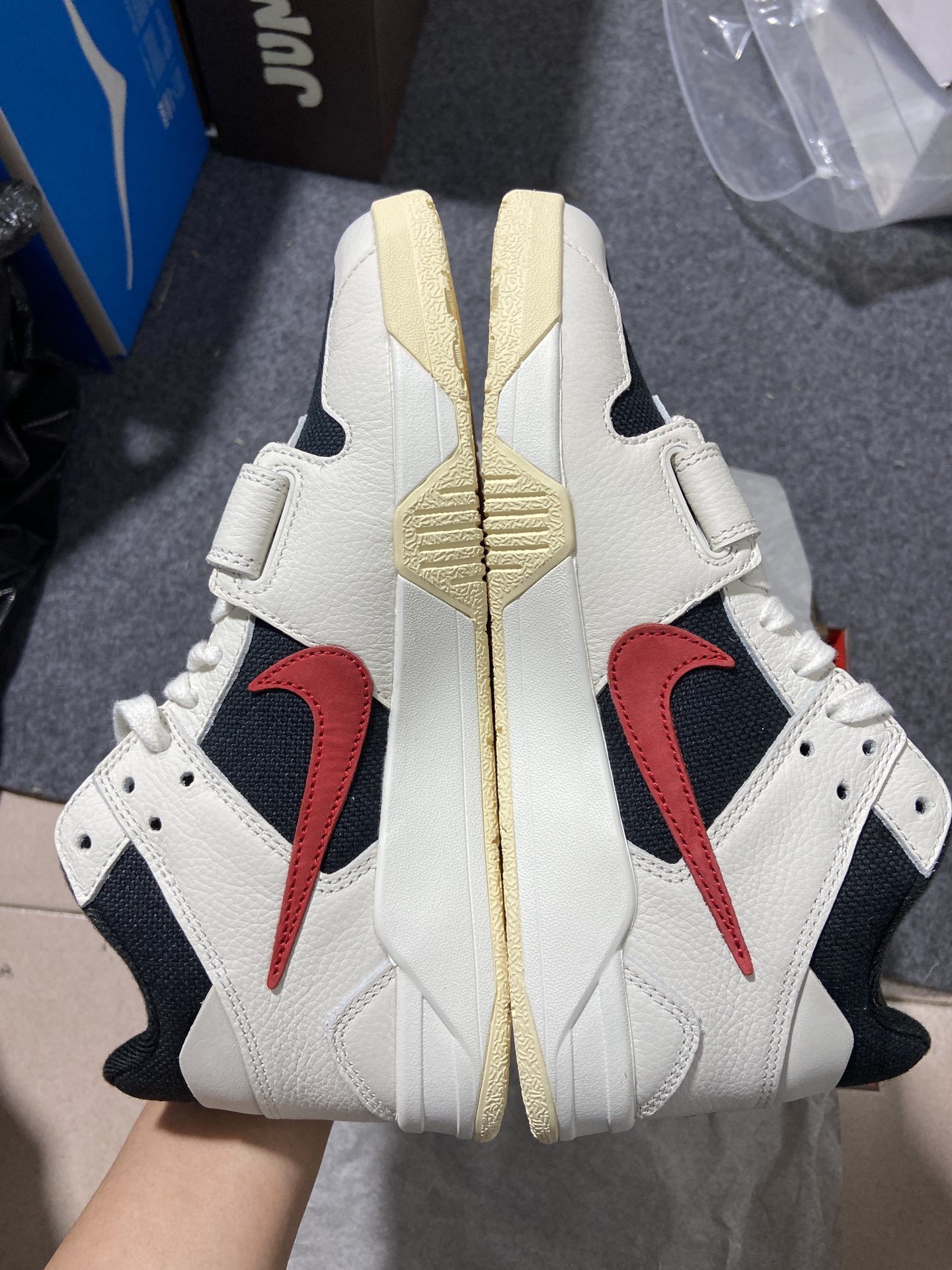 AJLow尺码:36-47.5纯原版出品-TravisScottxJordanJumpmanJackTR