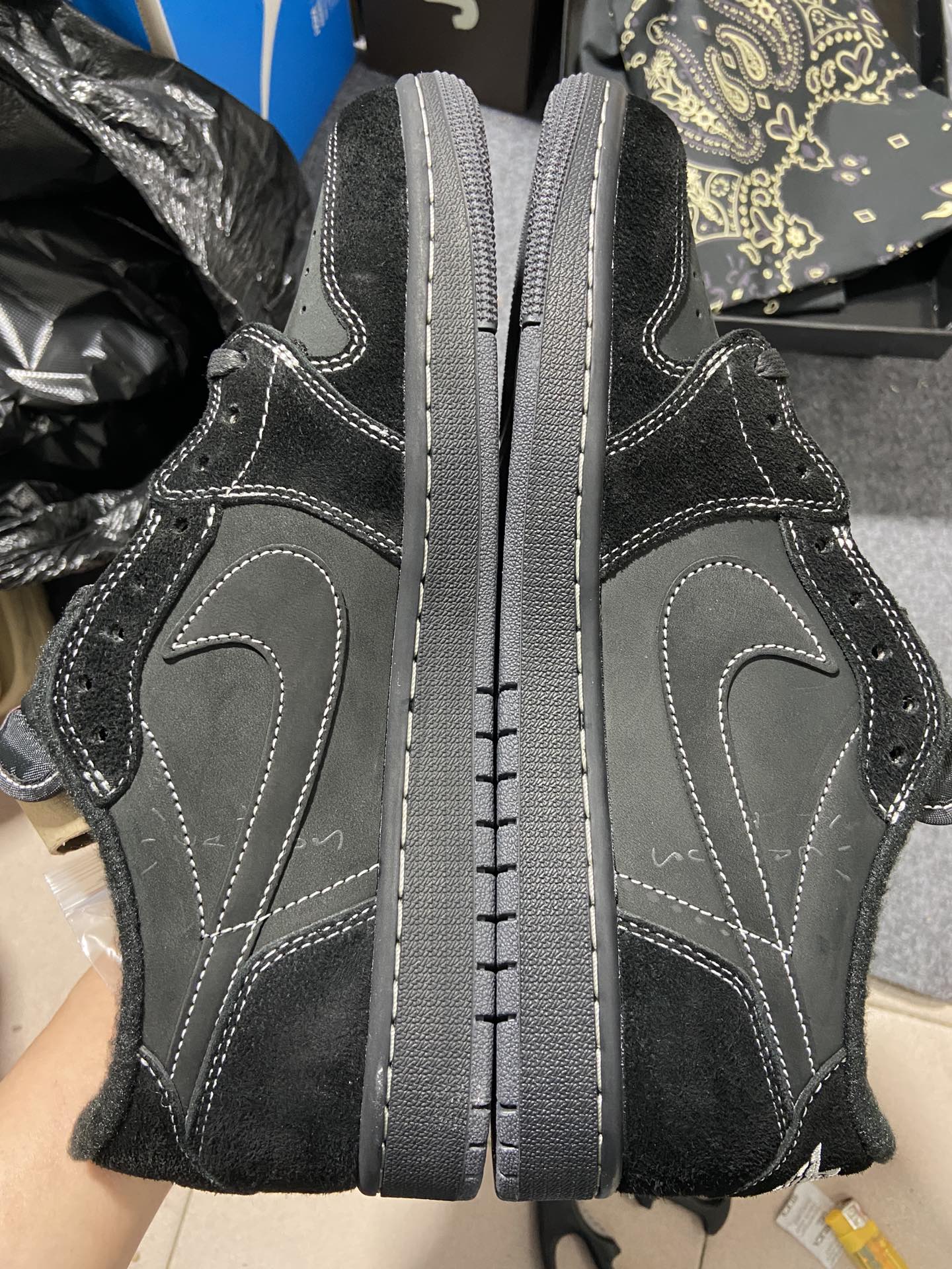 AJLow倒钩全黑尺码40-47.5总裁Y3版出品-StockX-TravisScottxAirJord