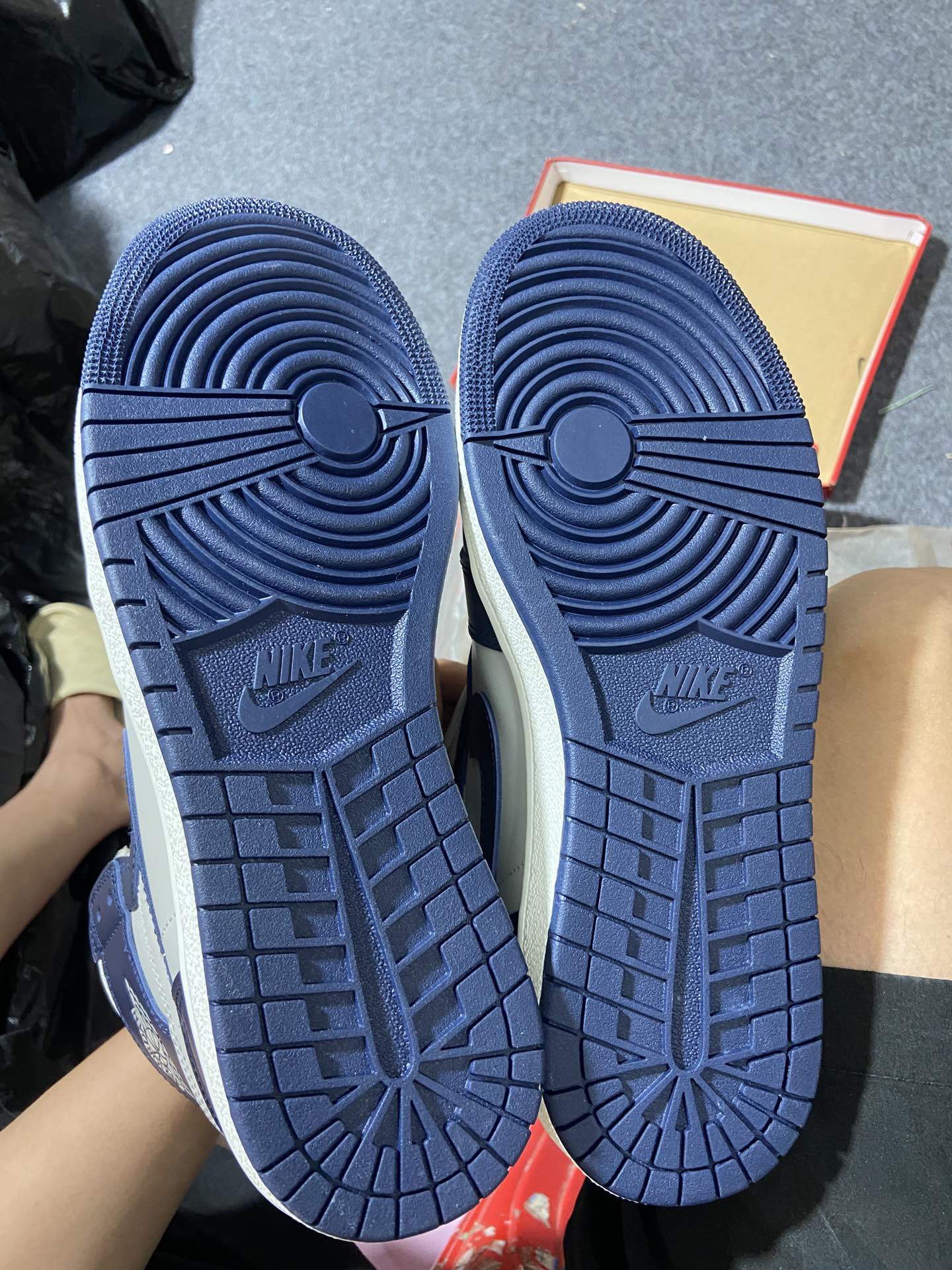 AJ1乔治城鞋码40.5-47.5总裁R版出品-AirJordan1High85“Georgetown”