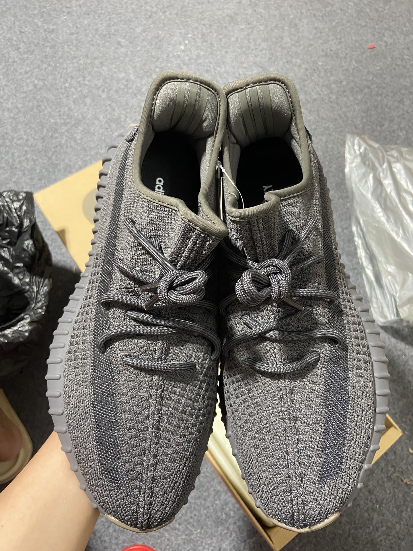 Yeezy黑生胶尺码:36-48纯原版出品-YeezyBoost350V2Cinder黑魂黑生胶FY29