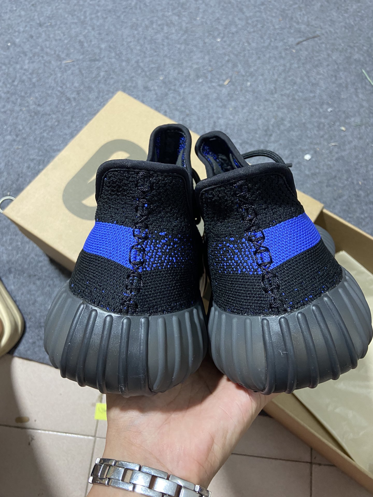 Yeezy黑蓝尺码:36-48C版纯原版出品-YeezyBoost350V2DazzlingBlue黑蓝