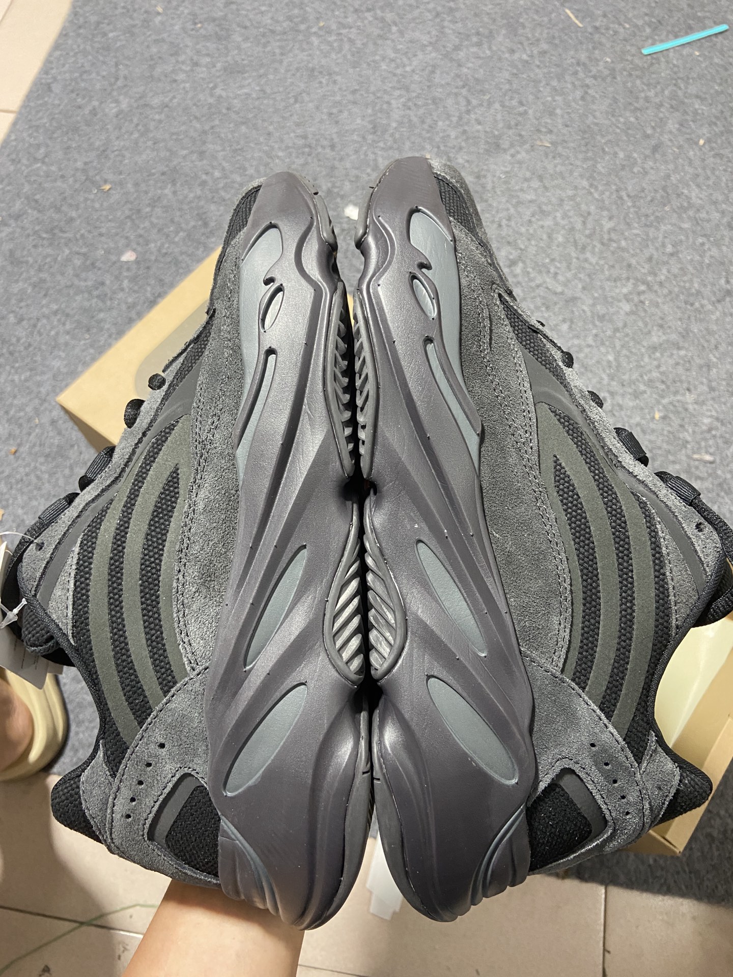 Yeezy700尺码:36-48纯原版出品-originalsYeezyBoost700V2Banta黑