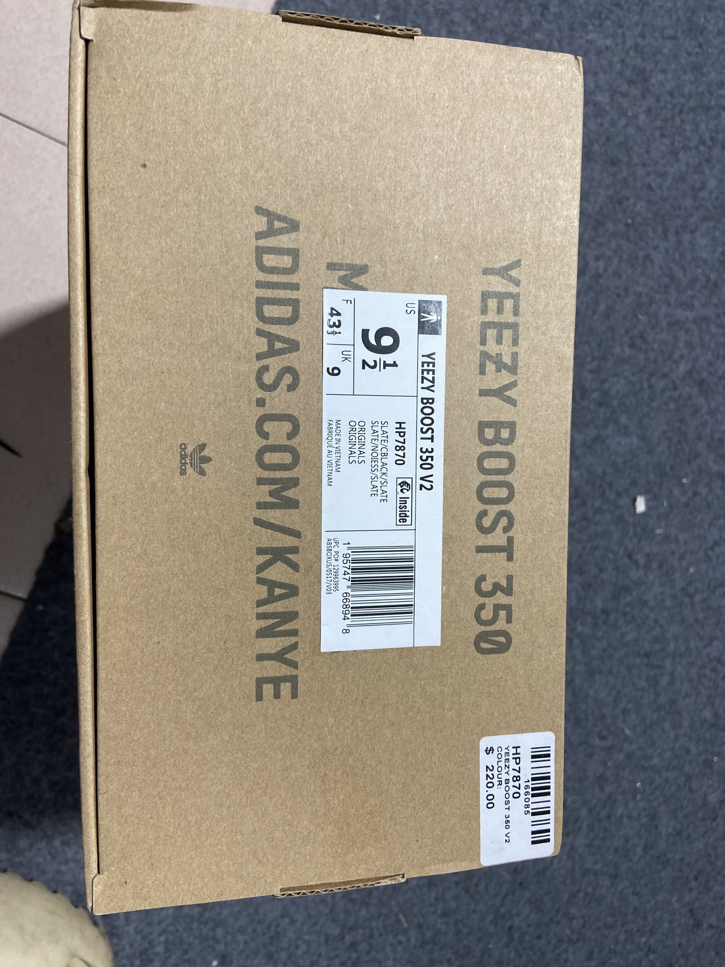 Yeezy火山灰岩尺码:36-46L版出品-YeezyBoost350V2Slate火山灰岩深米色油漆条